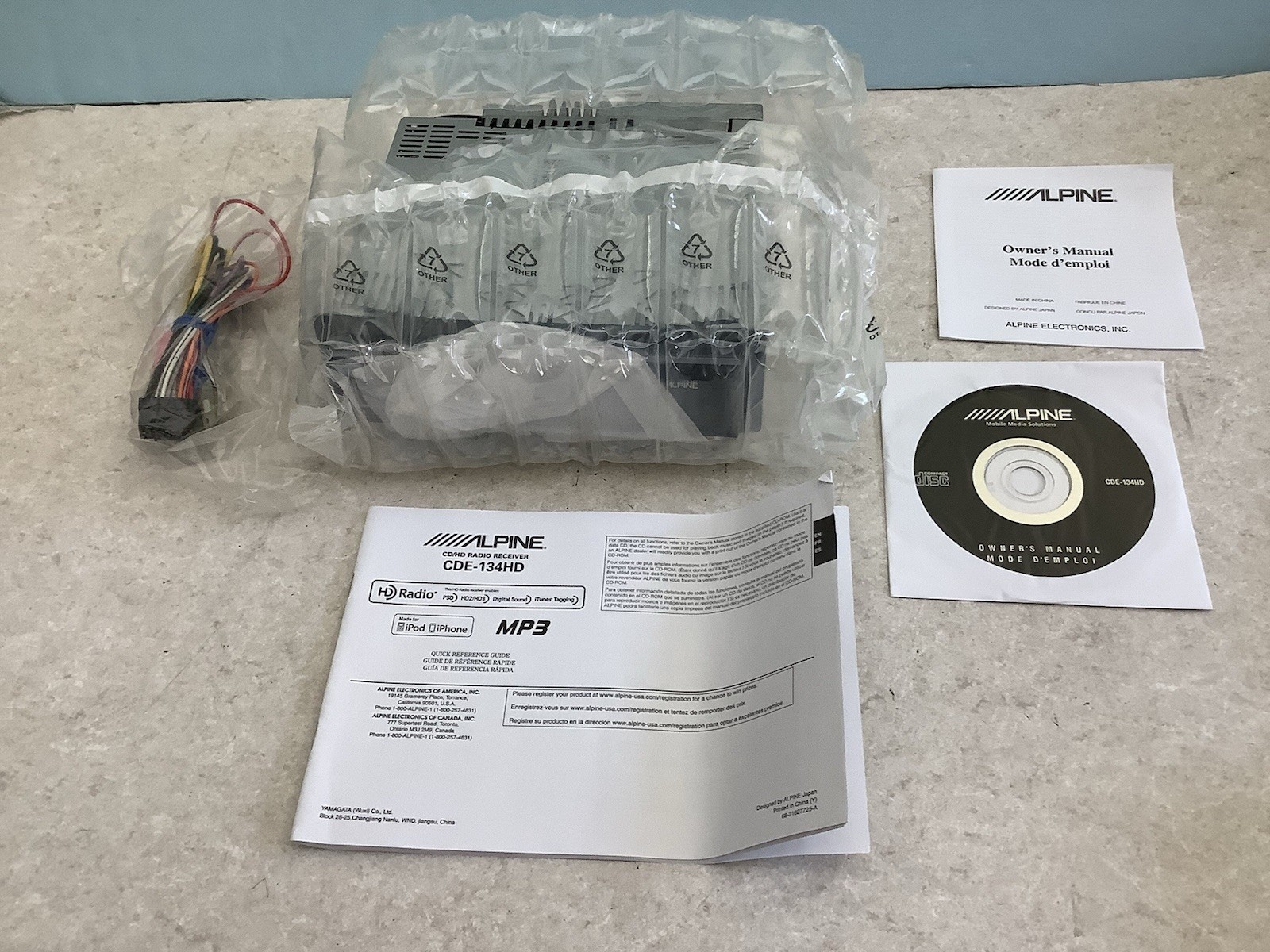 Alpine CDE-134HD CD/HD Radio CD PLAYER Receiver USB: IPHONE/IPOD/MP3 “BRAND NEW”