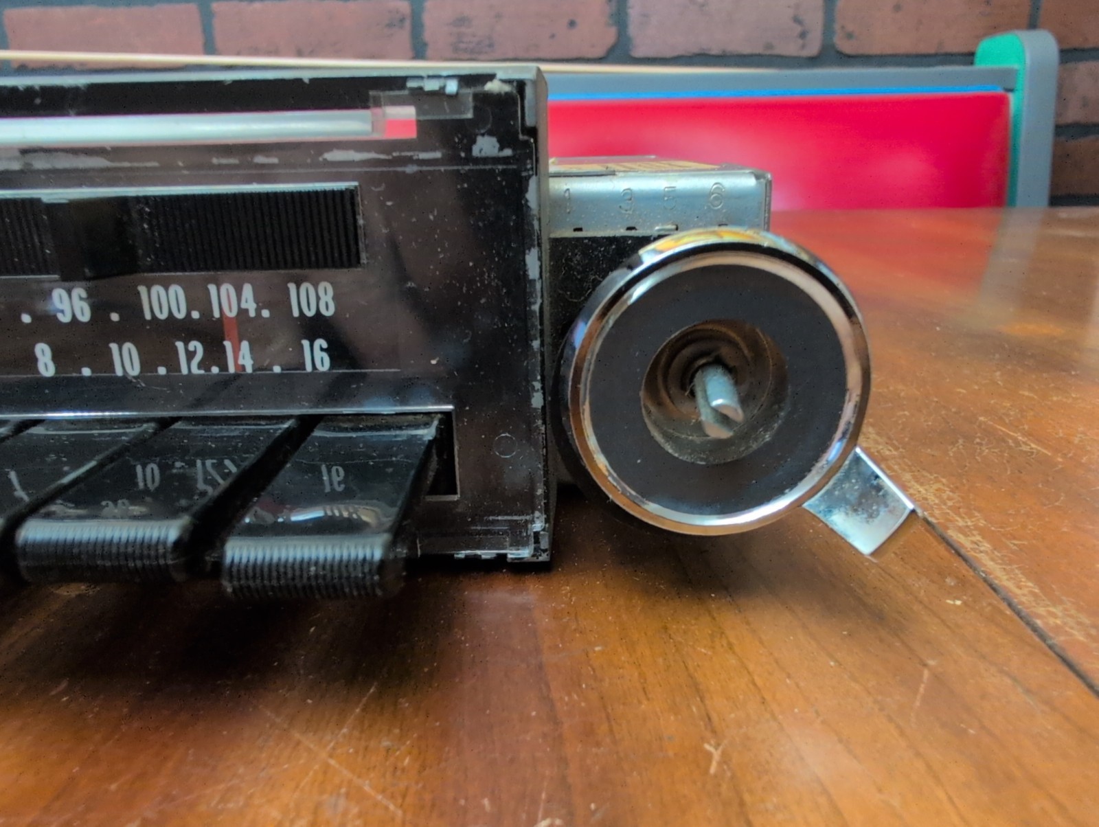 Vintage 60s Automatic Radio Mfg Universal 12V AFC AM FM Car Model AFC-1303 READ