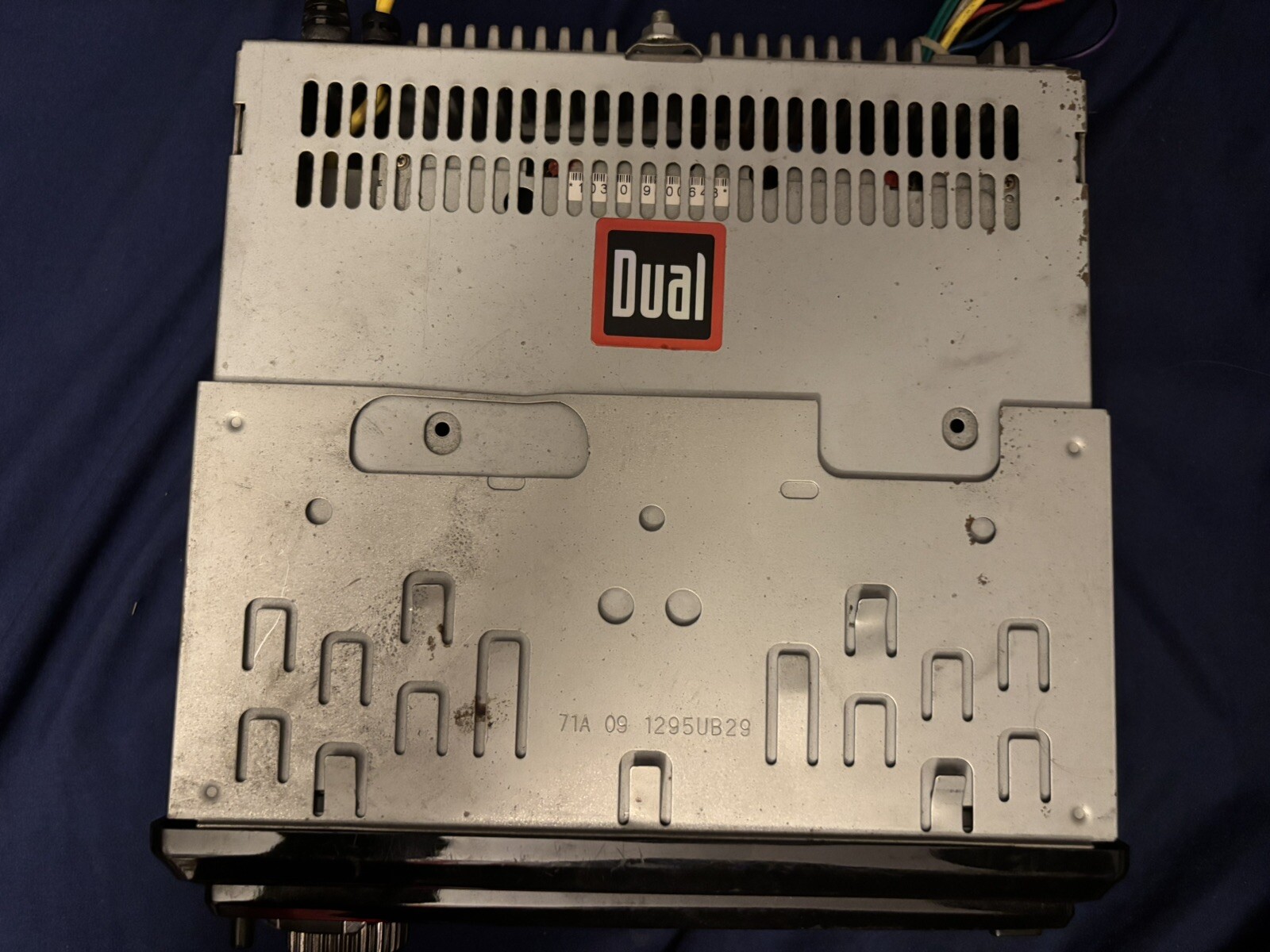Dual Electronics DEH665 CD Player Receiver