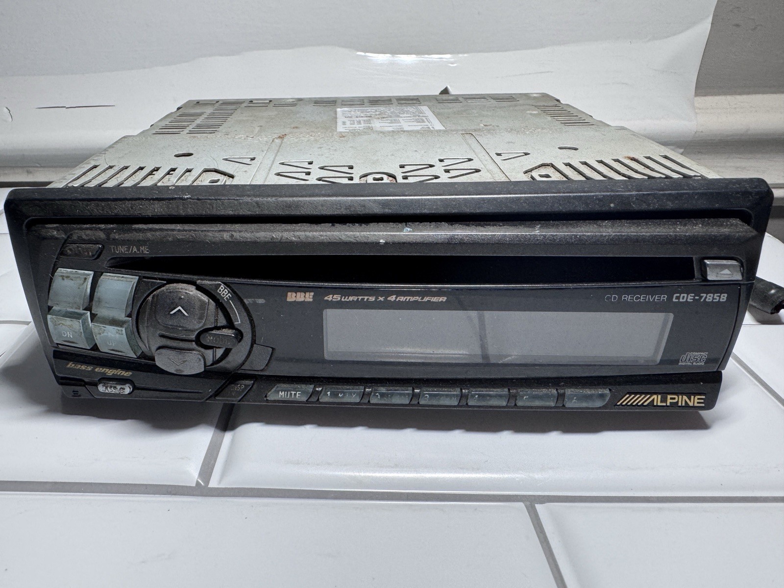 Alpine CDE-7858 Rare Old School In Dash Cd Player / Receiver Car Stereo
