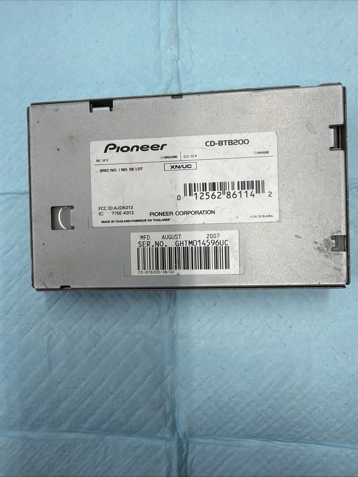 Pioneer CD-BTB200 Stereo Audio Bluetooth Adapter for Classic Car CD Players