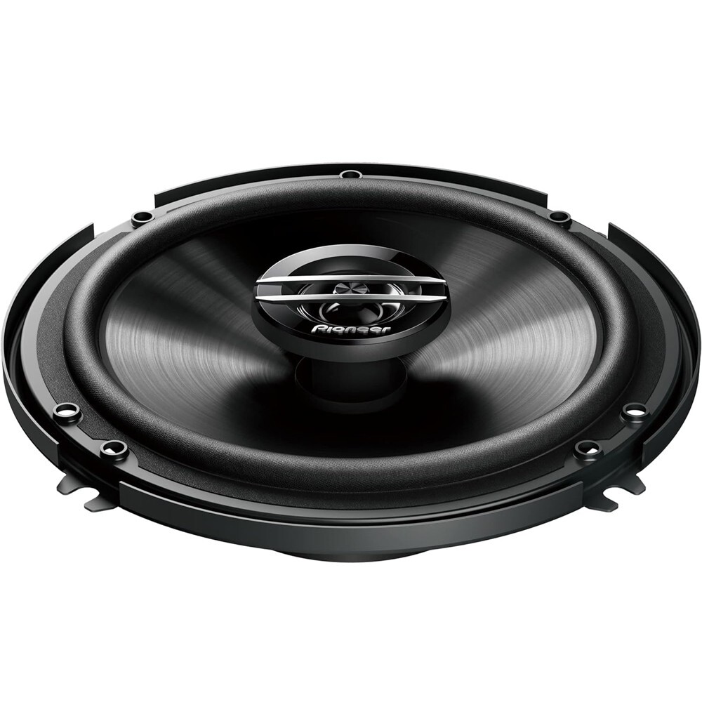 Soundstream Double DIN 7″ Touch Screen Unit & 4 Pioneer 300W 6.5″ Car Speakers
