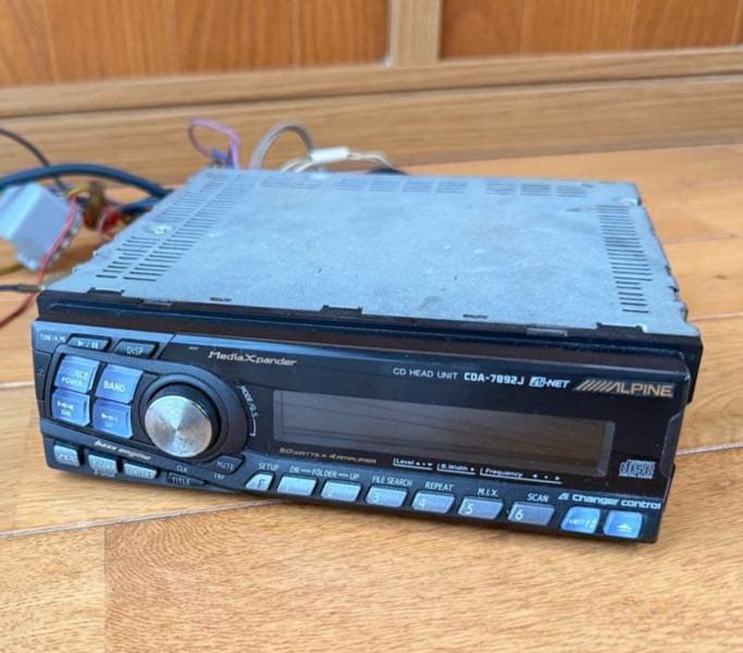 Alpine CDA-7892J 1DIN Car Audio CD Head Unit 50W x 4 V-Drive Bass Engine Japan