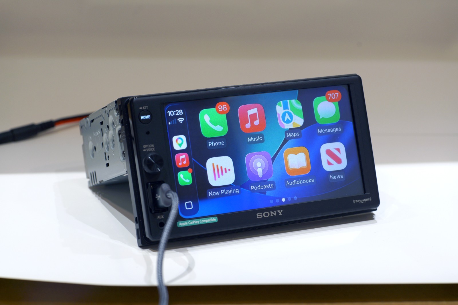 Sony XAV-AX1000 6.2 inch Apple CarPlay Media Receiver w/Bluetooth *Tested 100%*