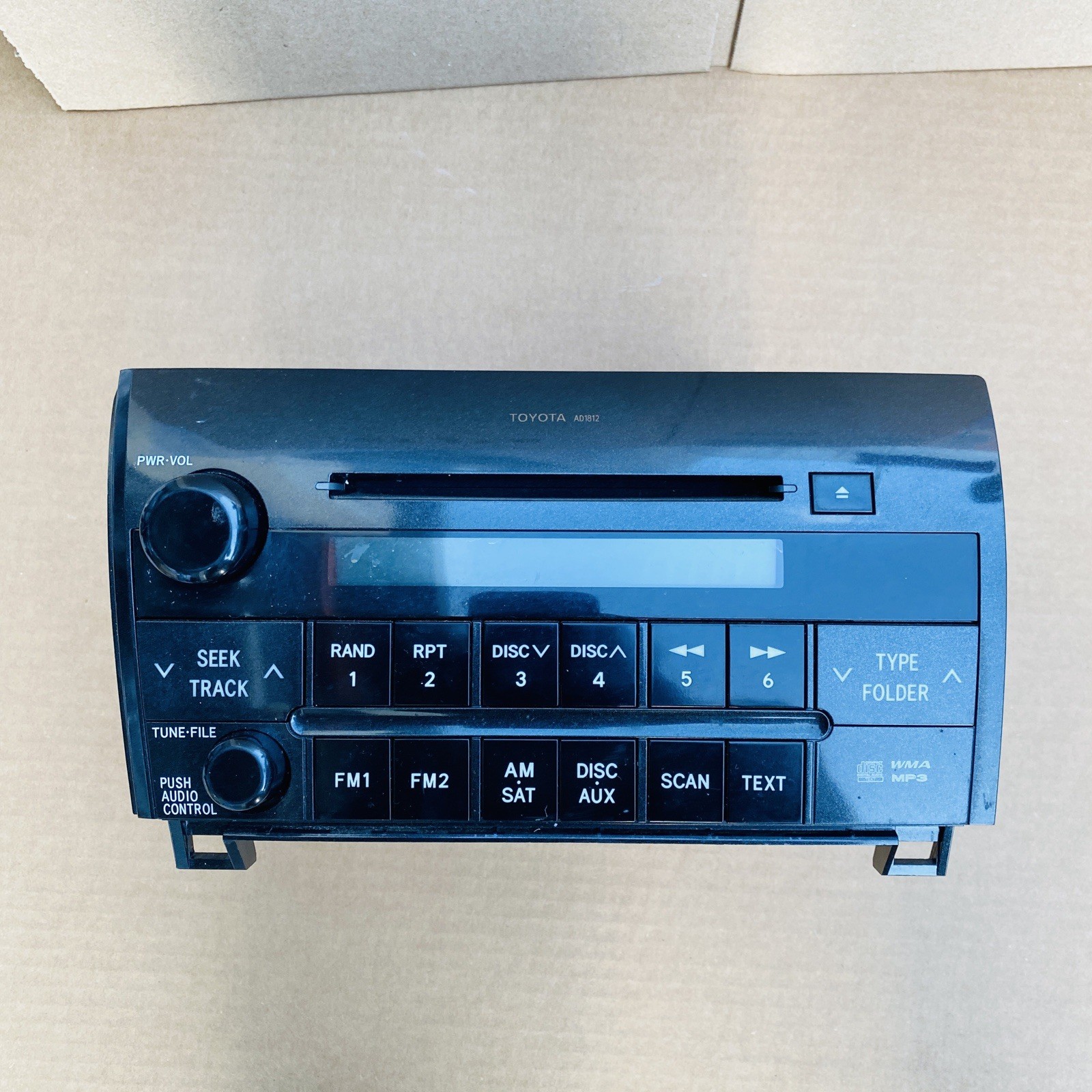 2007-2013 Toyota Tundra OEM AM/FM Radio Tuner CD 86120-0C270 AD1812