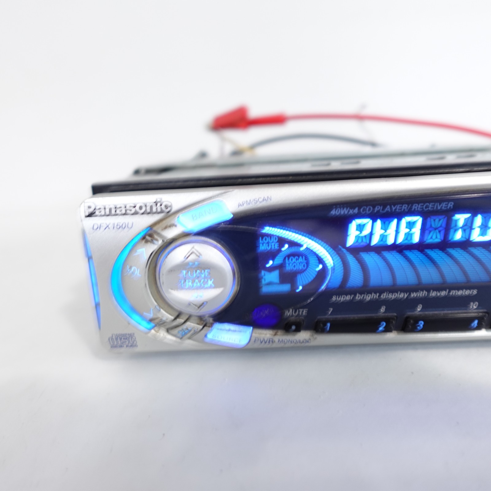 Panasonic CQ-DFX150U Car CD Player Receiver Aux In Dash Stereo High Power 40W x4