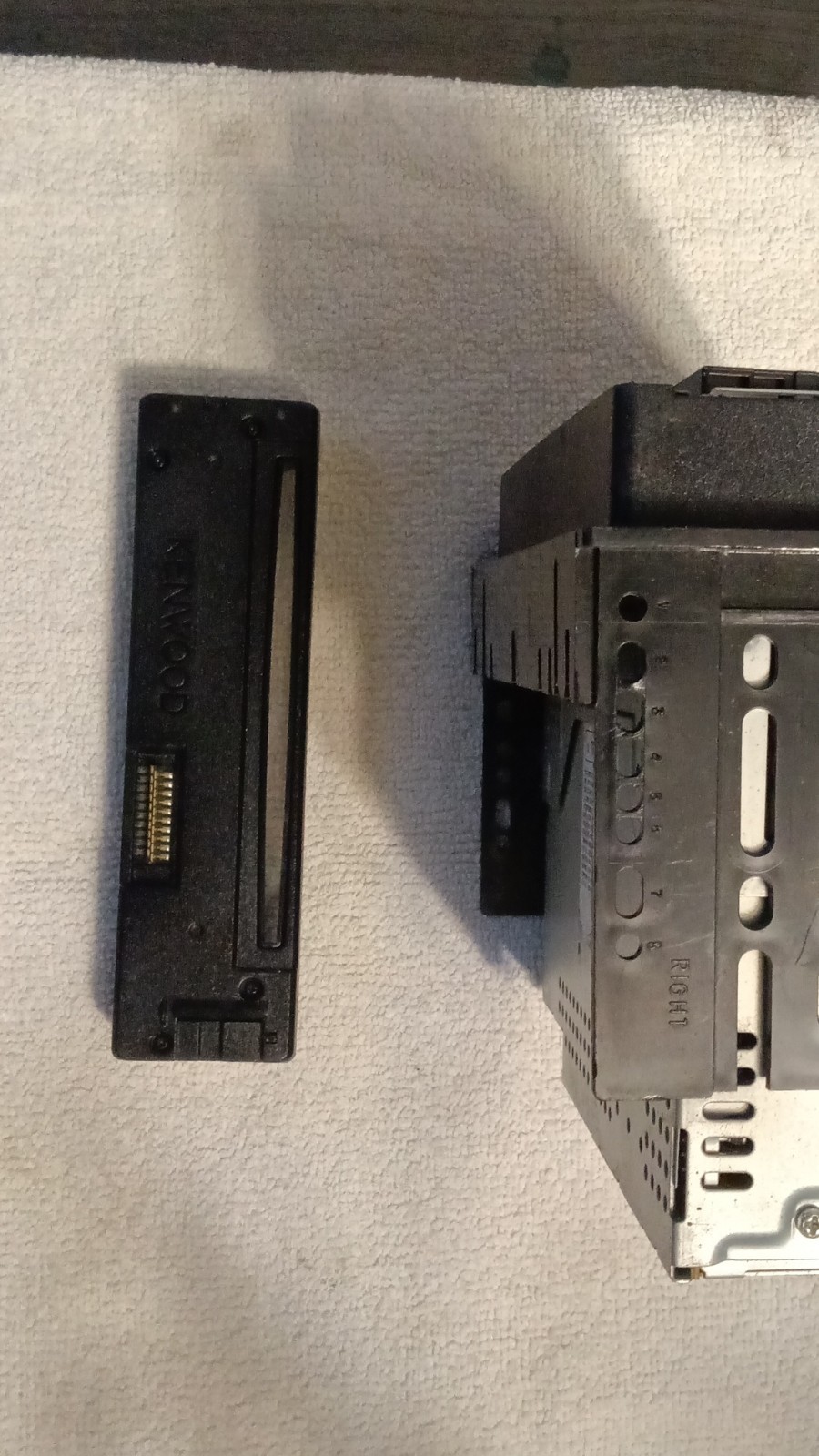 Kenwood KDC-MP235 1 DIN Car Radio Detachable Face Auxiliary Input