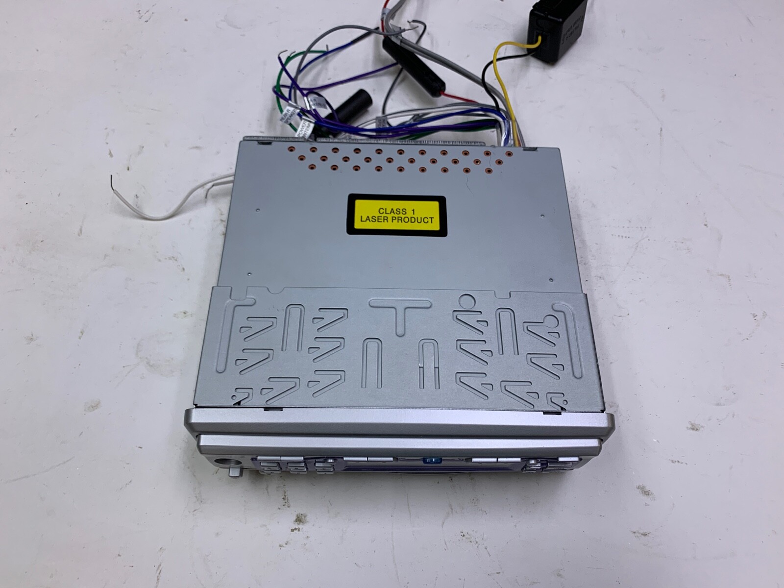 PYLE PLUS AM/FM MPX RADIO PLCD29 WITH DETACHABLE FACE CD PLAYER DOESN’T WORK