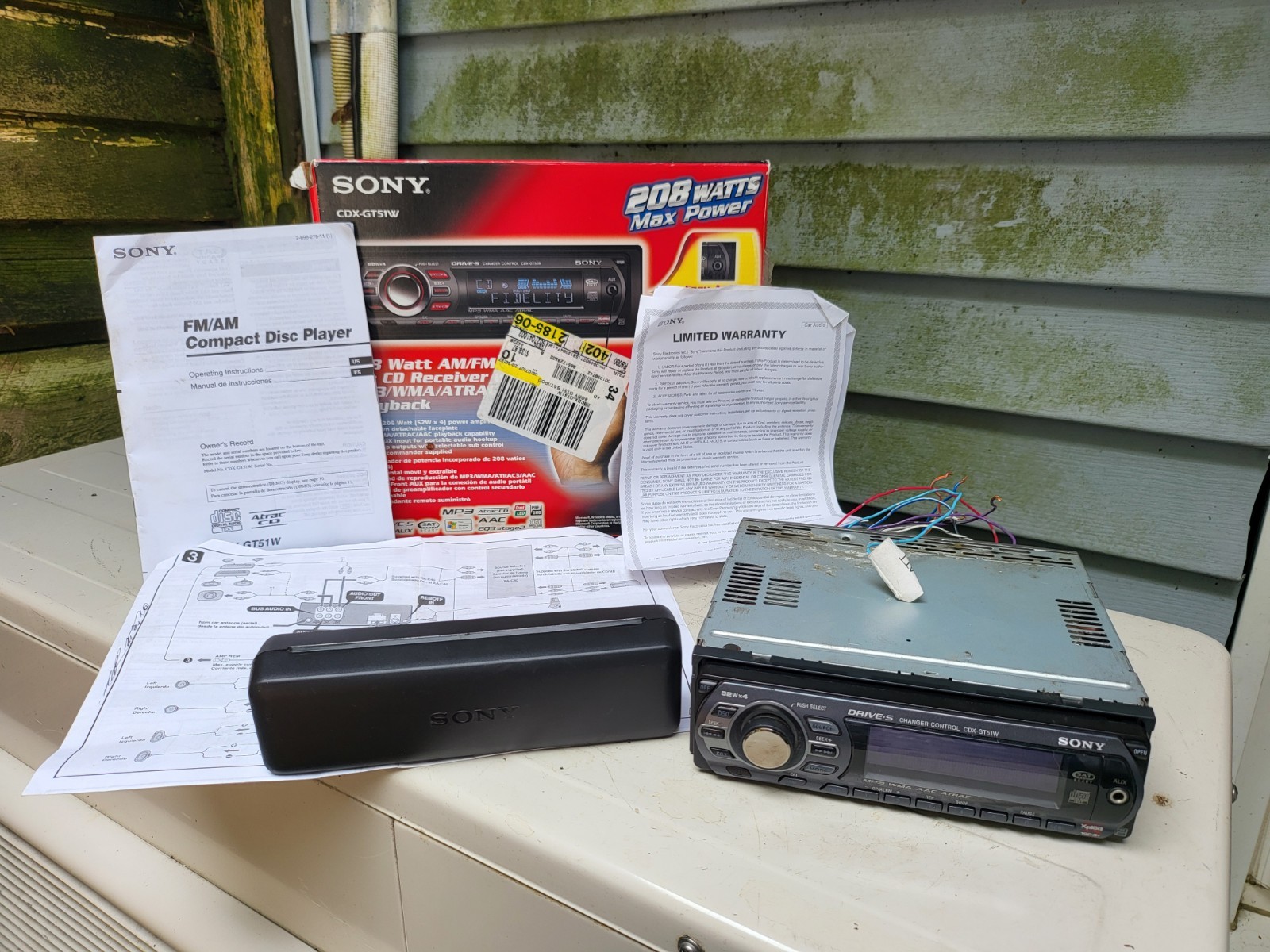Sony XploD CDX-GT510 CD Player/MP3 In Dash Receiver Aux In Tested Vintage 😃😍😎