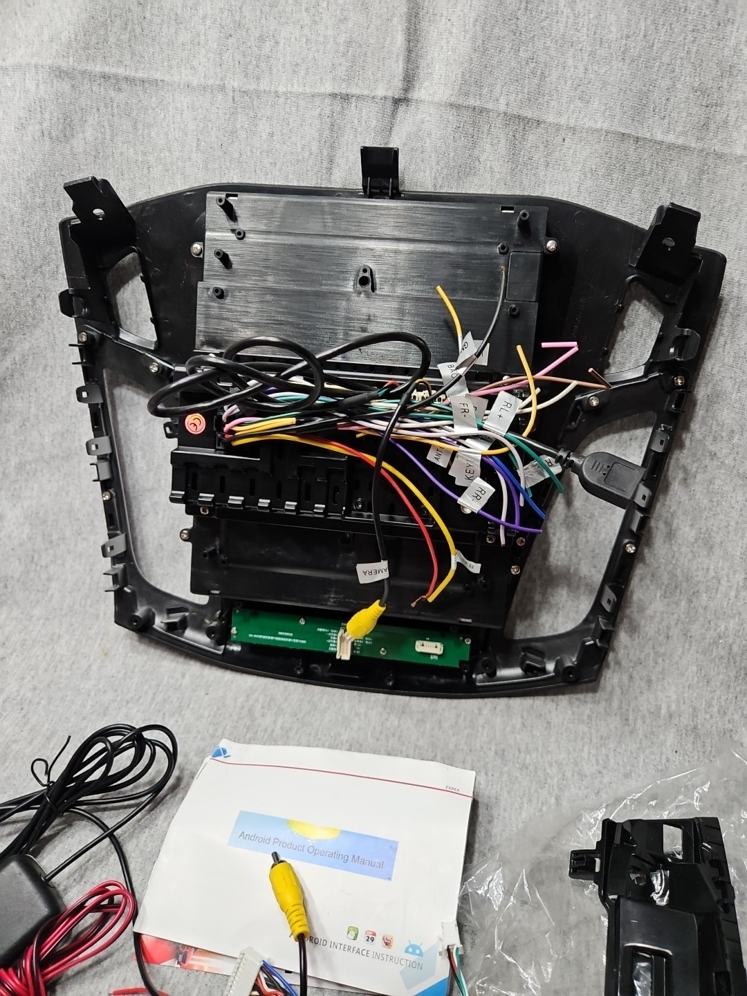 9″Android Car Media Player CLZ 9212B 9 New Open Box