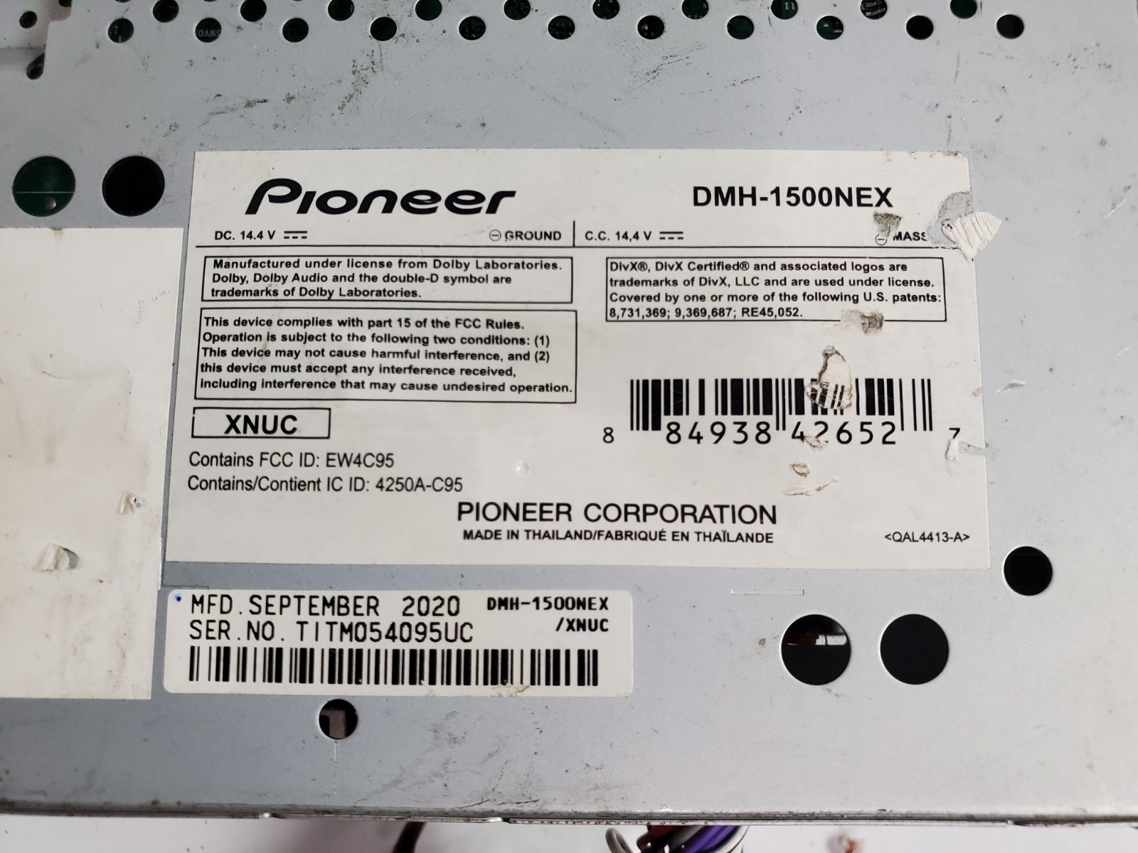 Pioneer DMH-1500NEX Digital Media Receiver with 7″ Display – Scratch On Screen