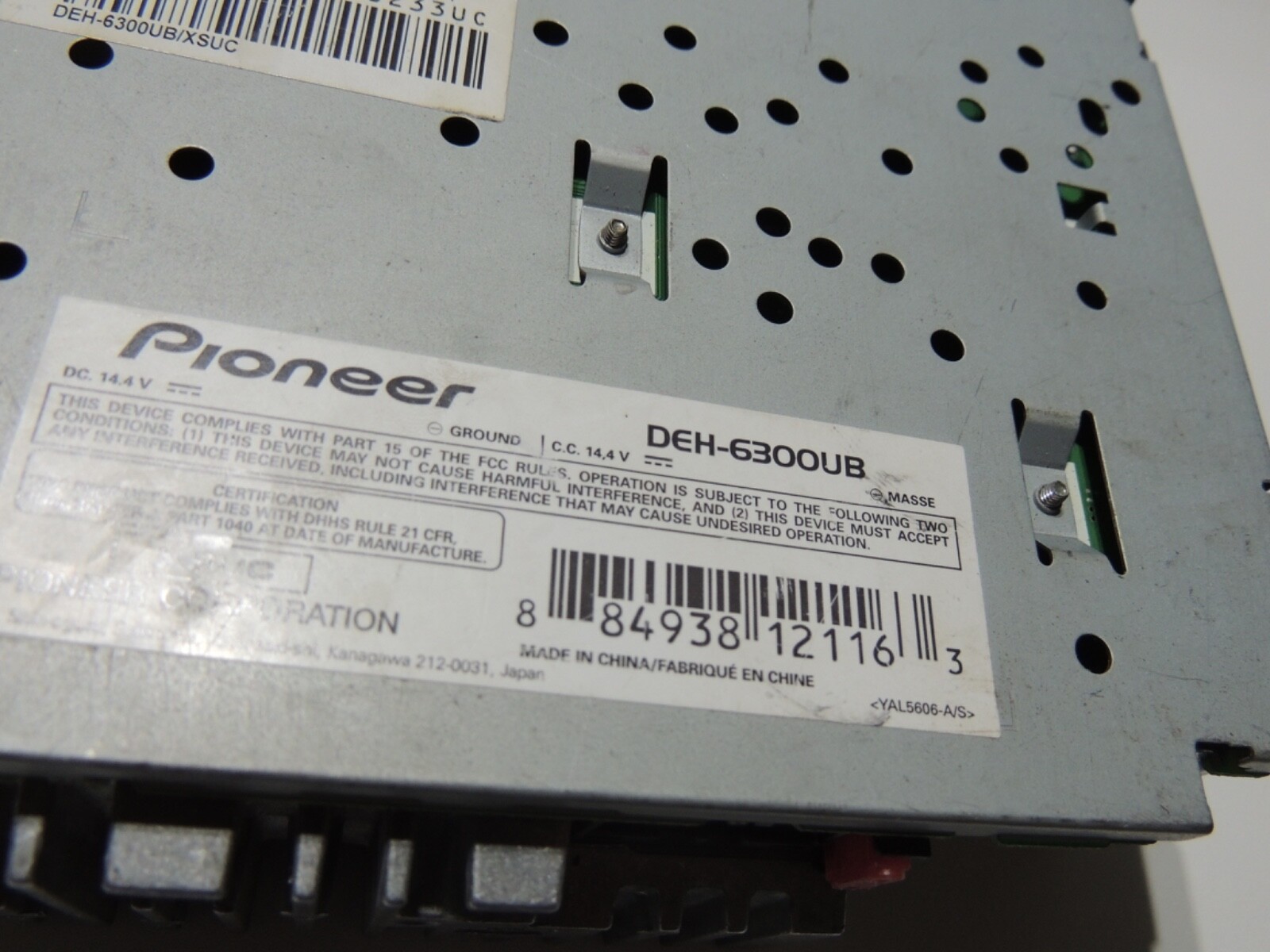 PIONEER DEH-P6000UB CD PLAYER, Rare And Hard To Find.