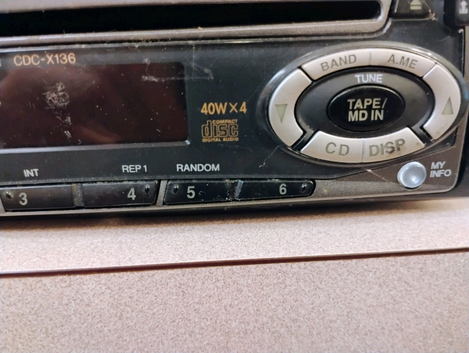 AIWA CDC X136yu Car Stereo CD Receiver Vintage 1999