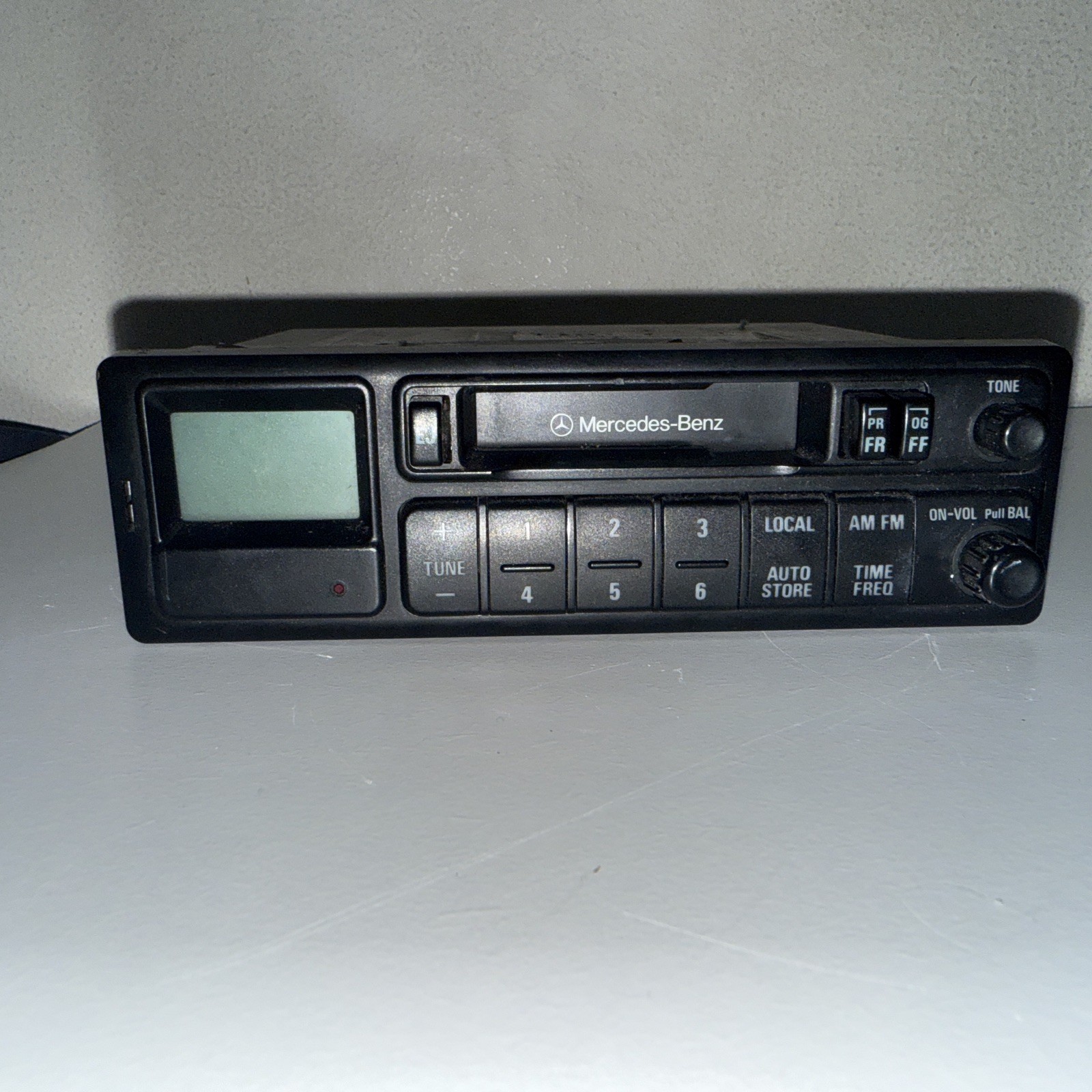 Mercedes-Benz Becker Eurovox 6315 OE Cassette Radio W124 W201 OEM