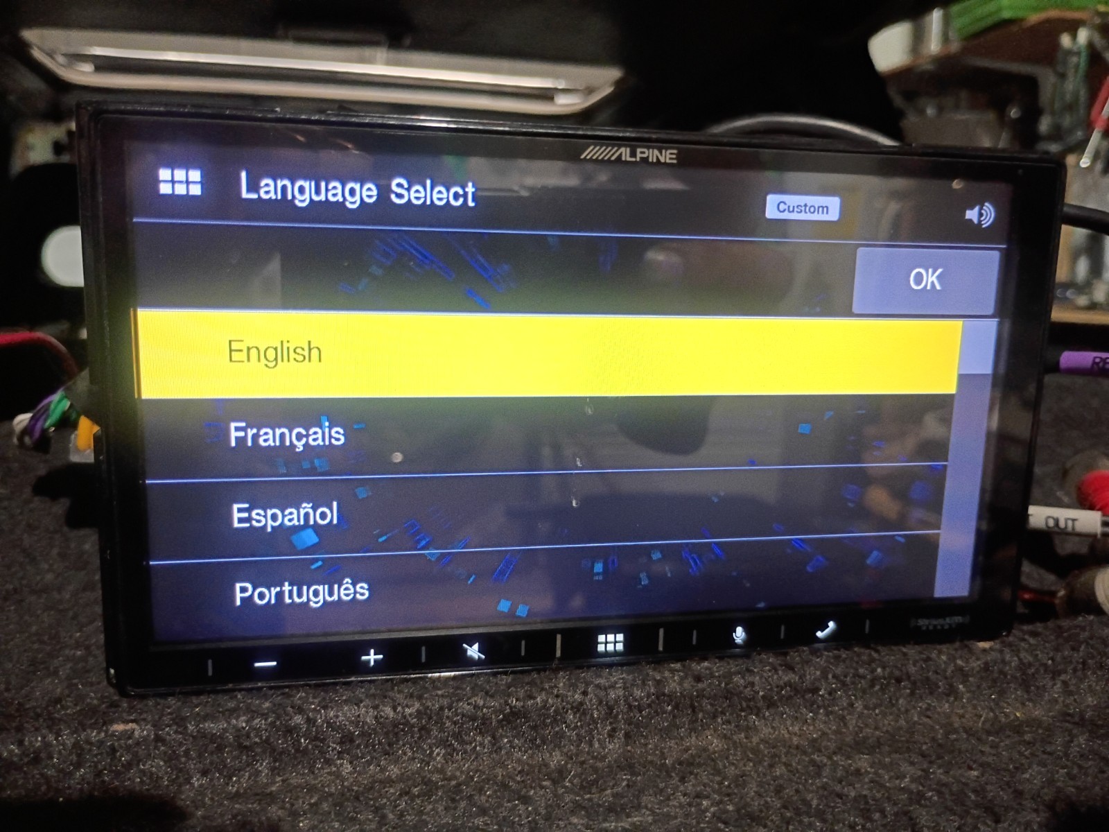 Alpine iLX-W650 7″ Touchscreen Apple Android w/ KTA-450 Power Pack Amplifier