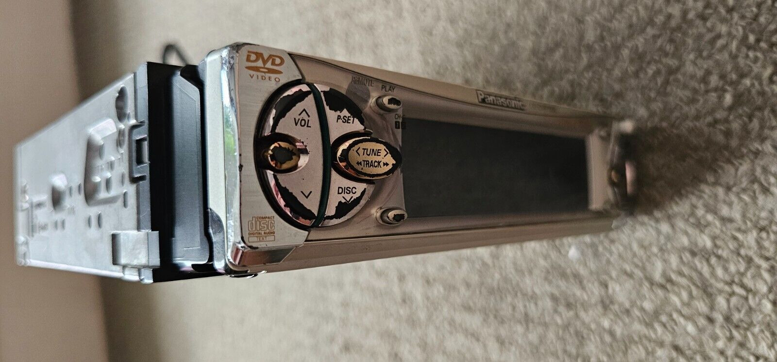 Panasonic CQ DFX 683D