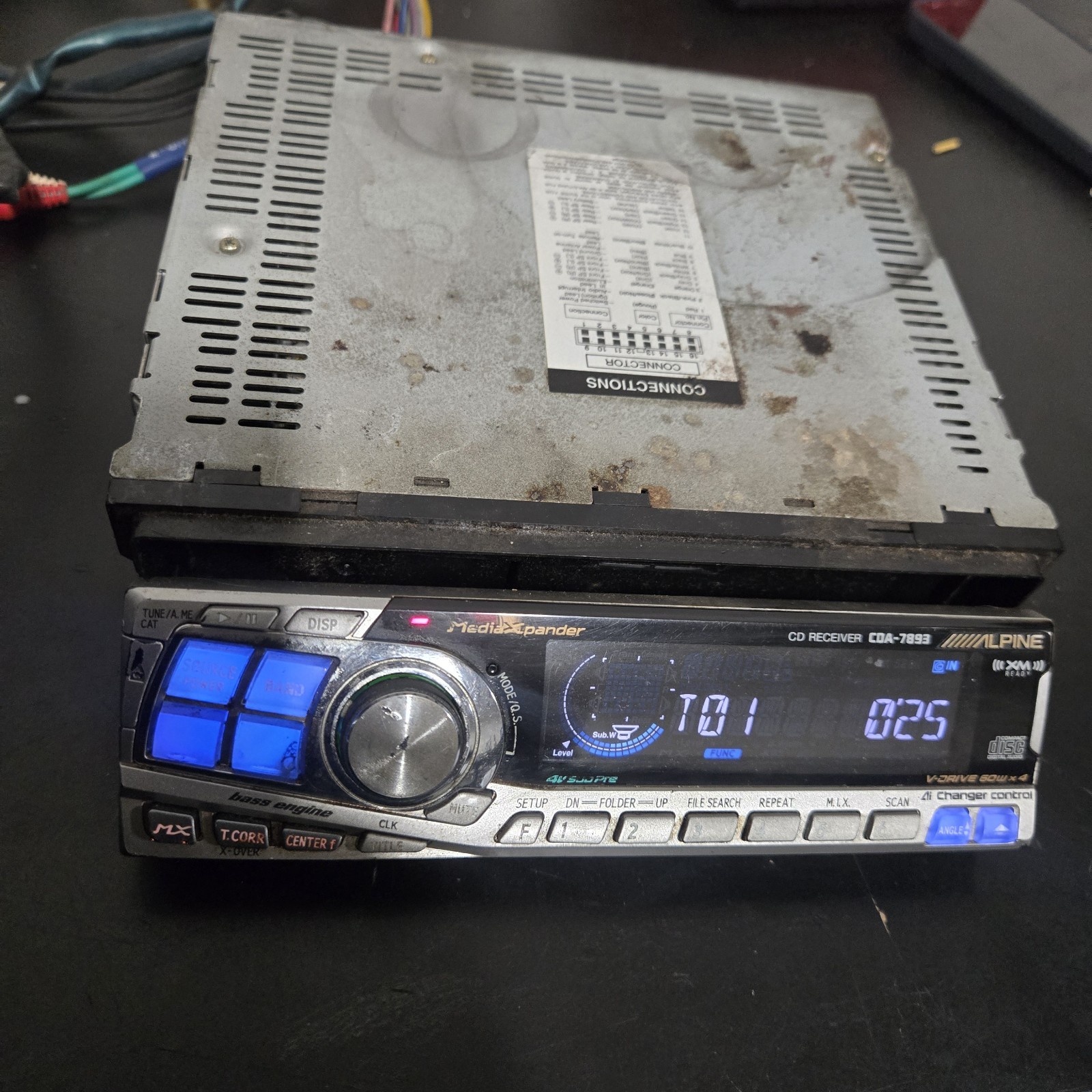 Alpine CDA-7893 CD Player In Dash Receiver FM/AM With Remote Car Audio Radio