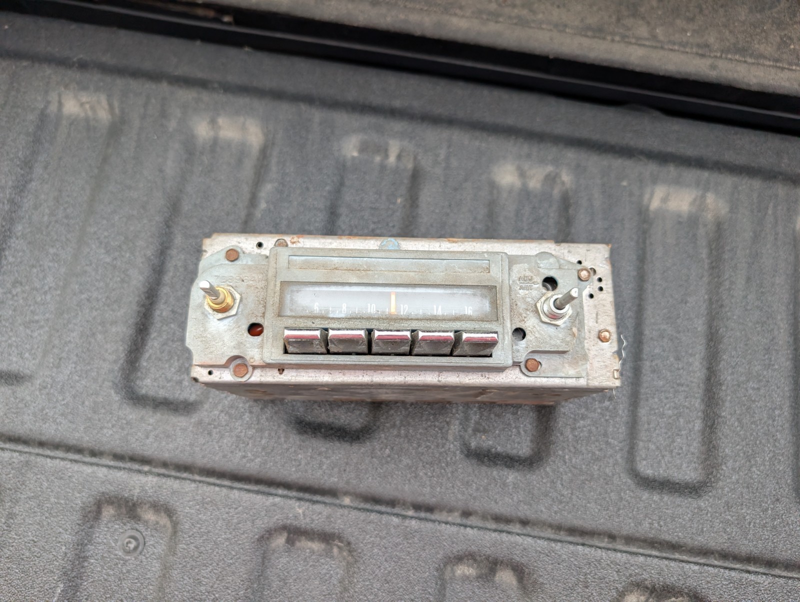 For Parts & Repair GM Delco Straight Line Tuning Radio 7280252-A Chevy Chevrolet