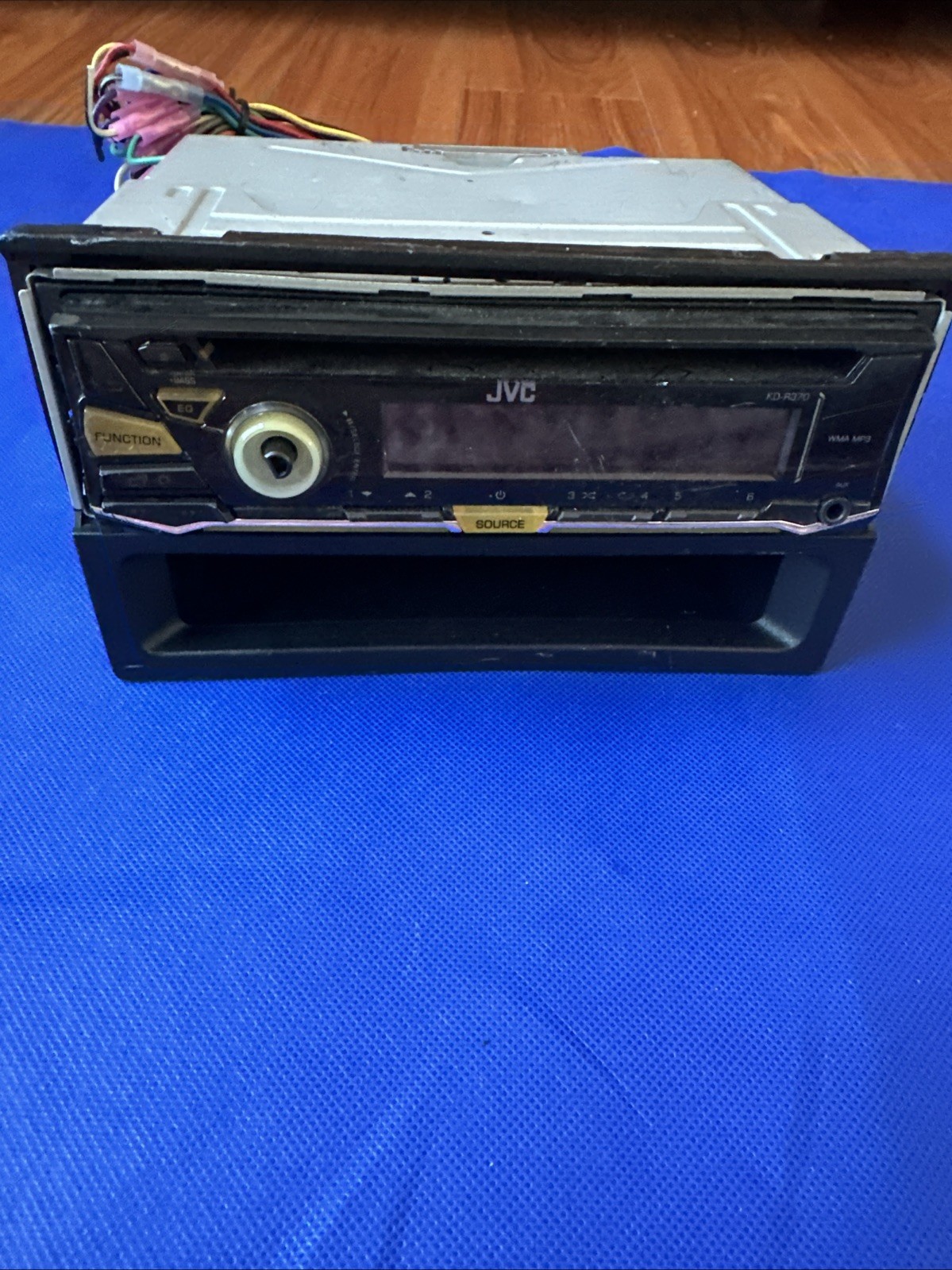 #A22 JVC KD-R370 CD AM/FM Front AUX Car Stereo Receiver