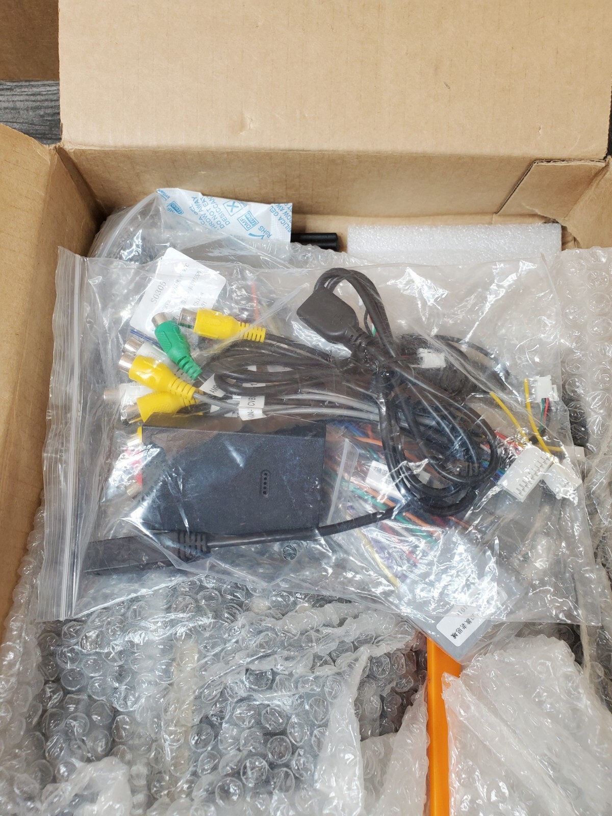 Roinvou 2+64G Android 13 CarPlay Stereo