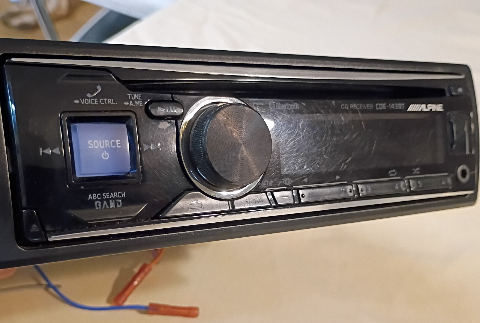 Alpine CDE-143BT CD Receiver Built-in Bluetooth AM/FM Tuner Car Radio Stereo