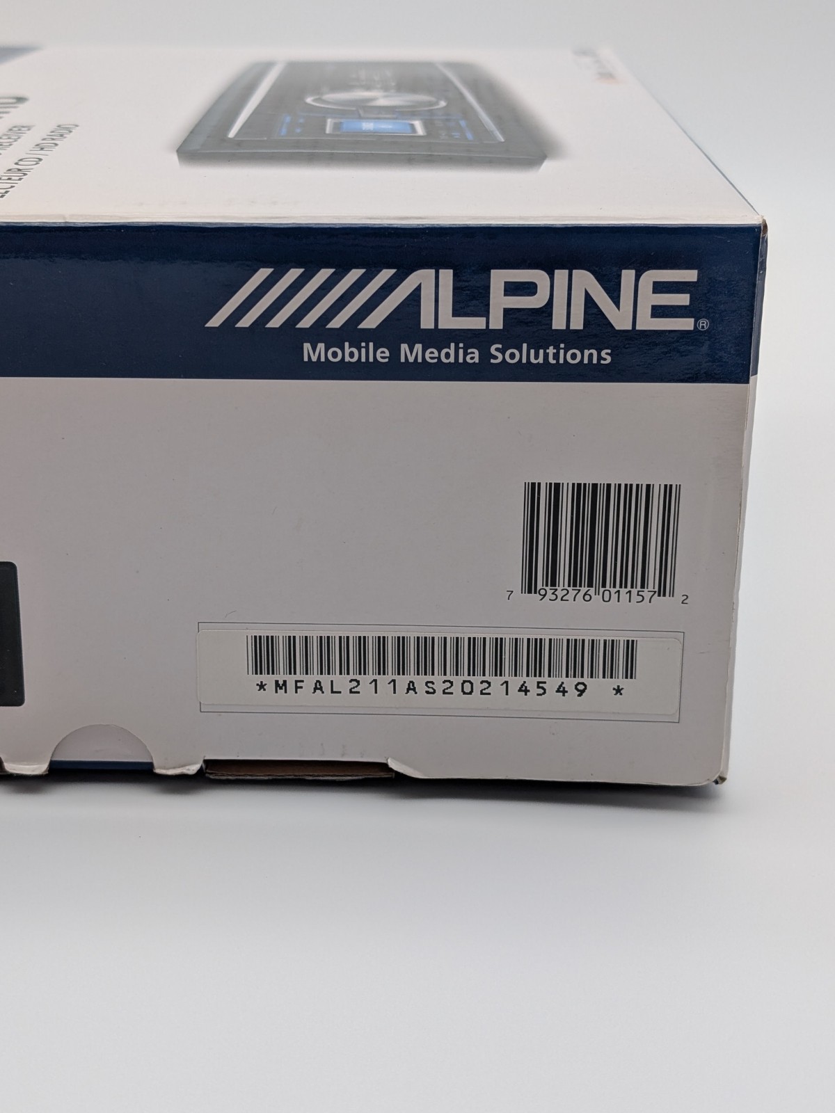 NOS Alpine CDE-134HD CD/HD Radio CD PLAYER Receiver USB: IPHONE/IPOD/MP3