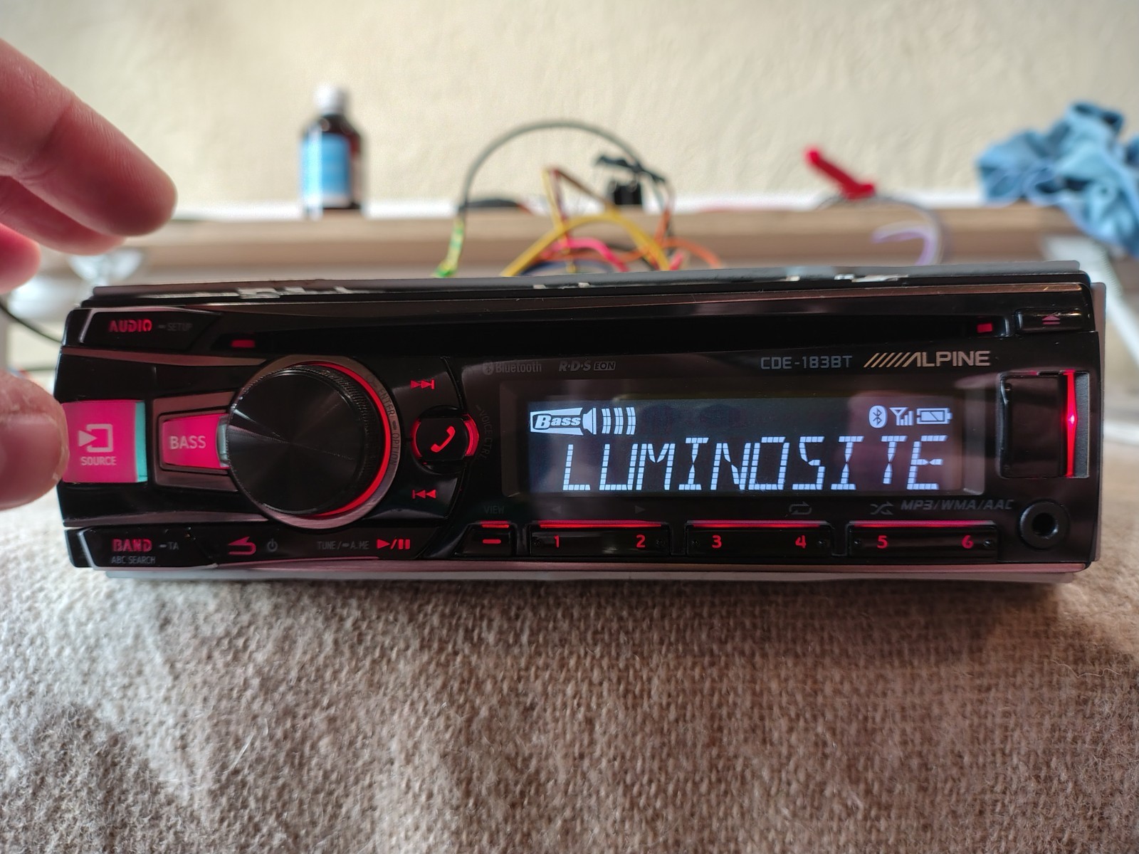 Alpine CDE-183BT Car Stereo CD Media Receiver Fully Working Great Shape