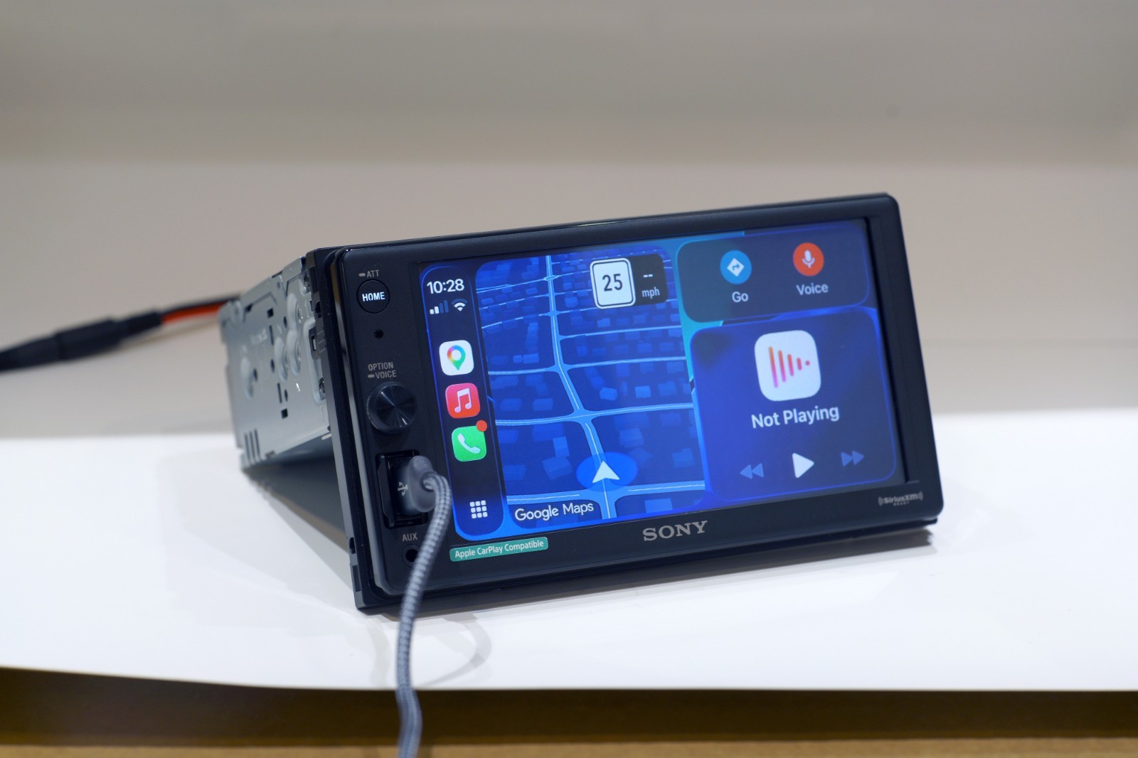 Sony XAV-AX1000 6.2 inch Apple CarPlay Media Receiver w/Bluetooth *Tested 100%*