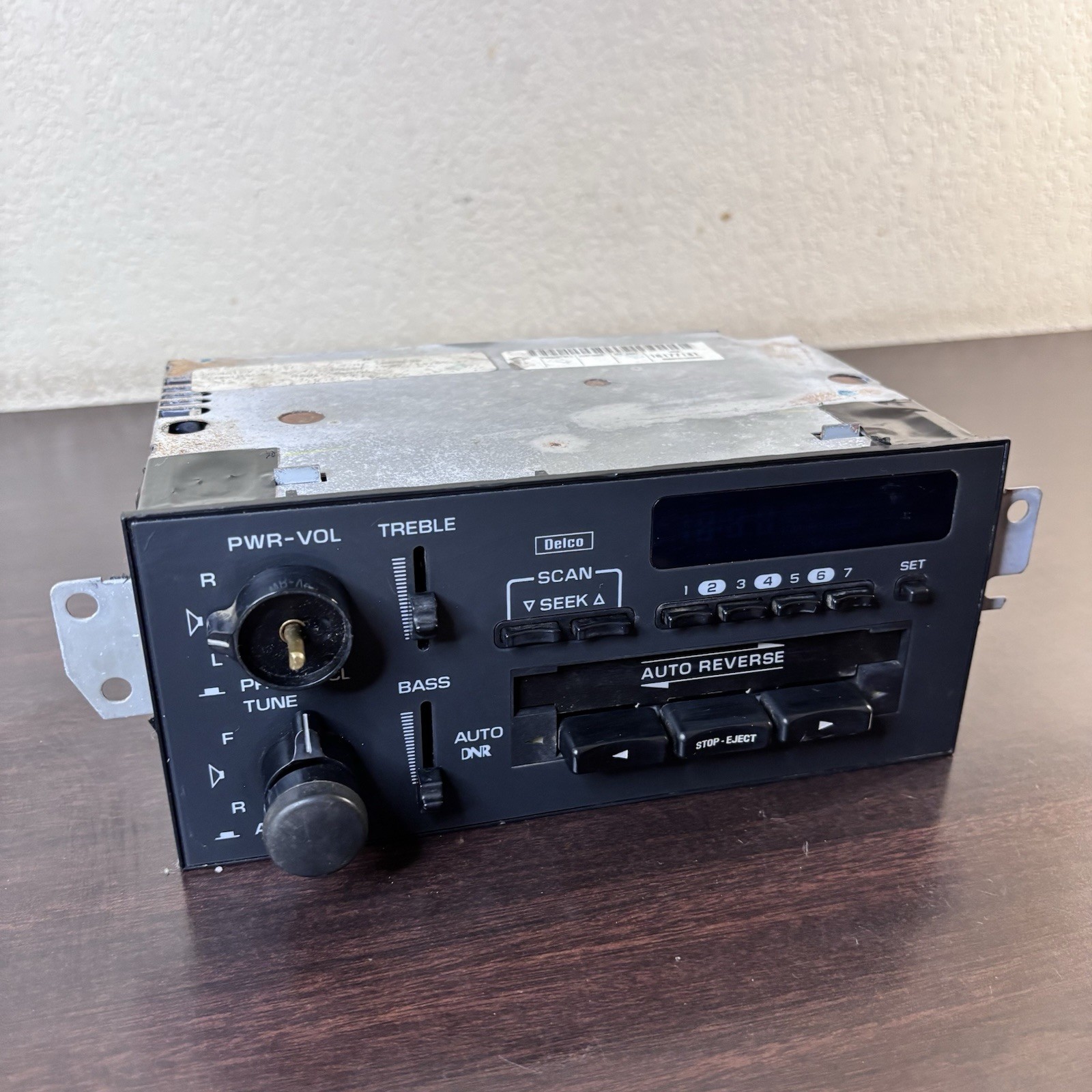 Delco GM Chevy Caprice Impala factory cassette radio stereo 94 95 96 16177131