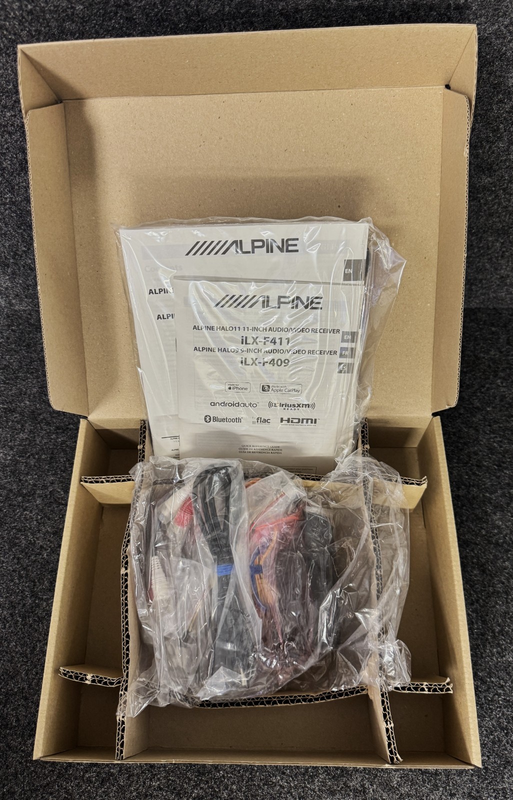 Alpine ilx-F411 HALO11 11-INCH AUDIO/VIDEO RECEIVER BRAND NEW/OPEN BOX