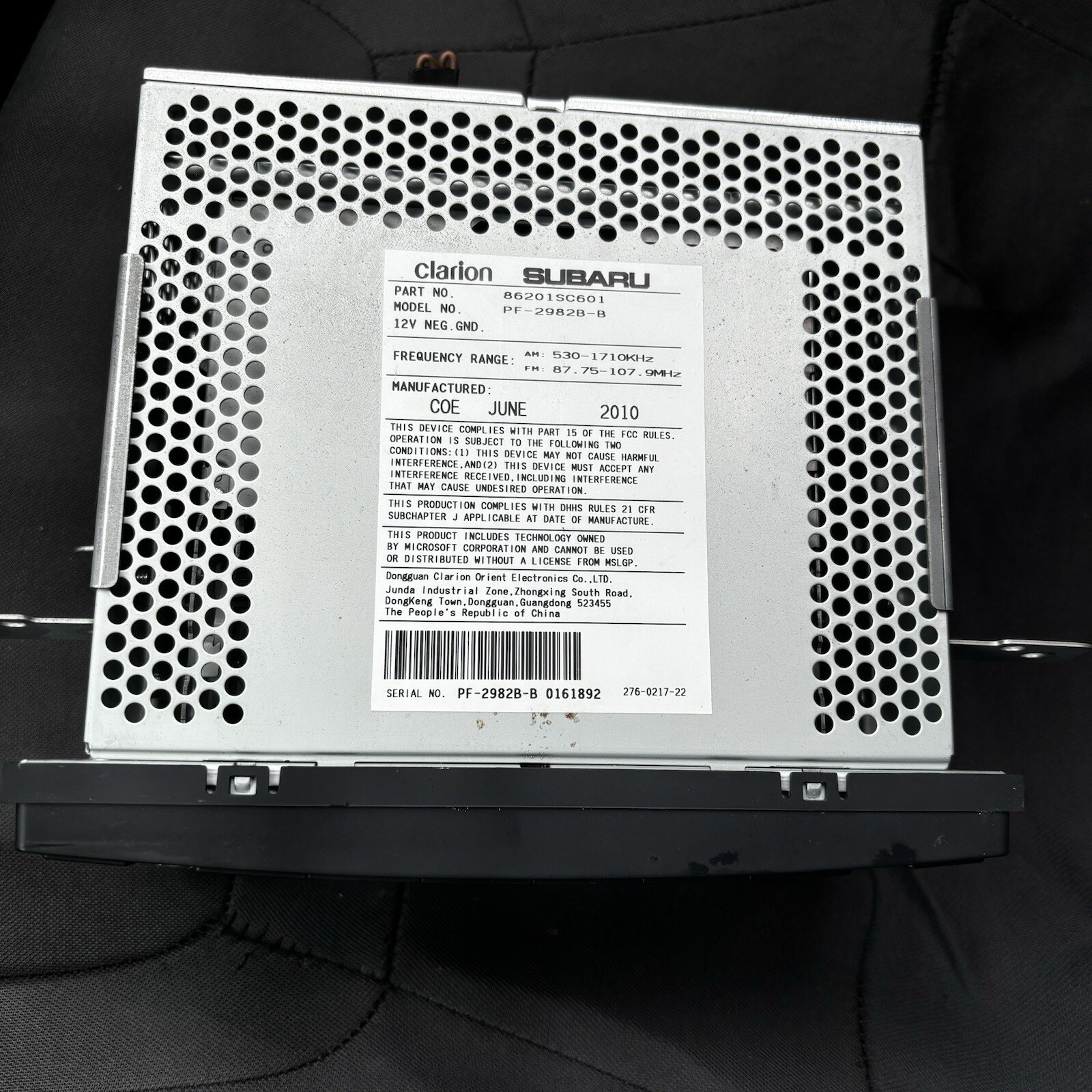 Subaru Clarion Radio Stereo CD Player – 86201SC601 PF-2982B-B