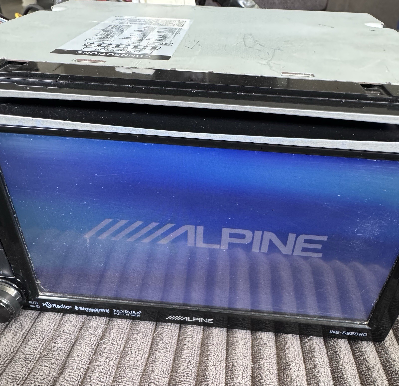 ALPINE INE-S920HD Navigation Touchscreen Bluetooth Apple Android Play Radio