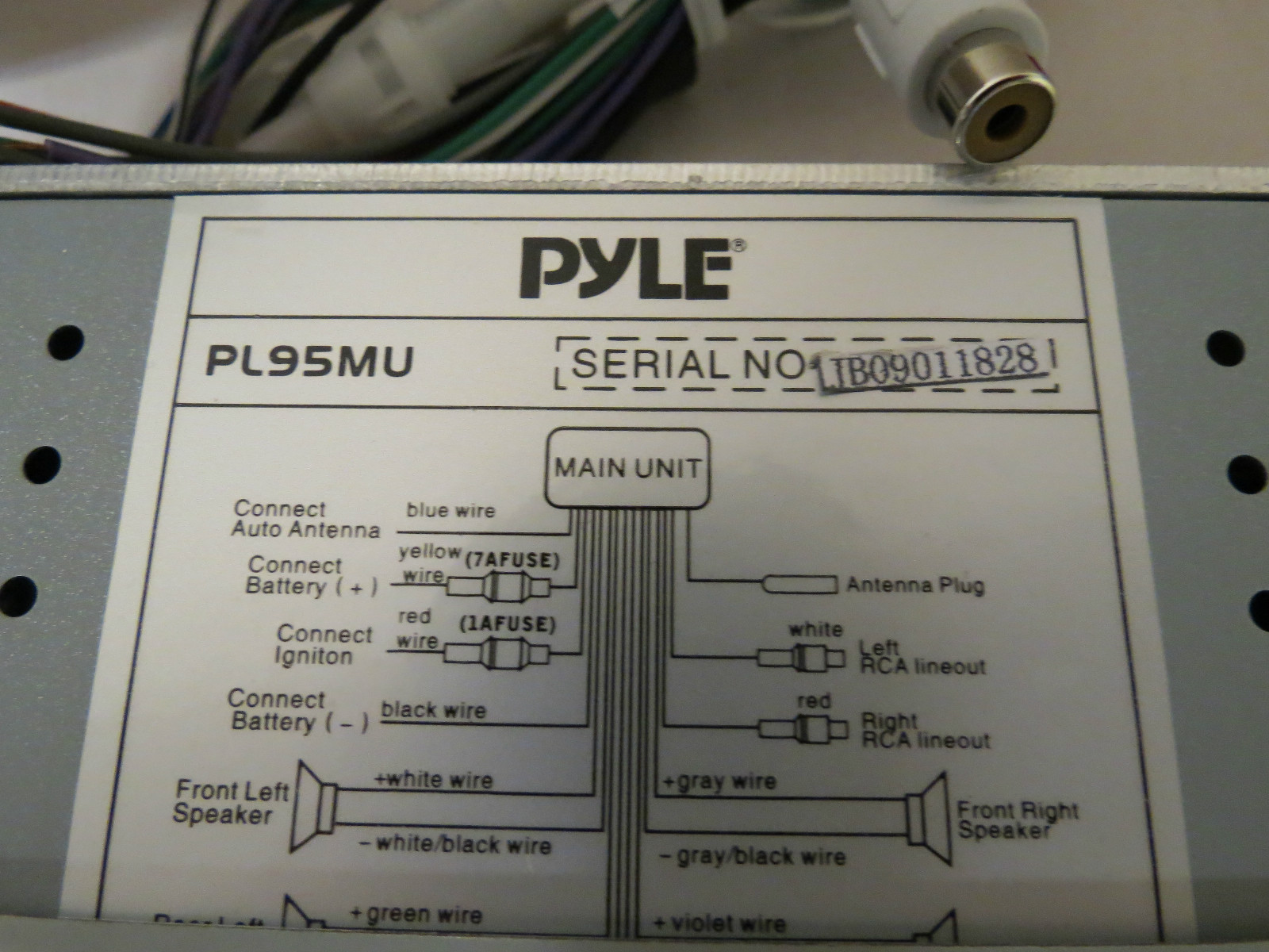 PYLE PL95MU AM/FM-MPX ELECTRONIC TUNING RADIO WITH USB/SD/MMC READER