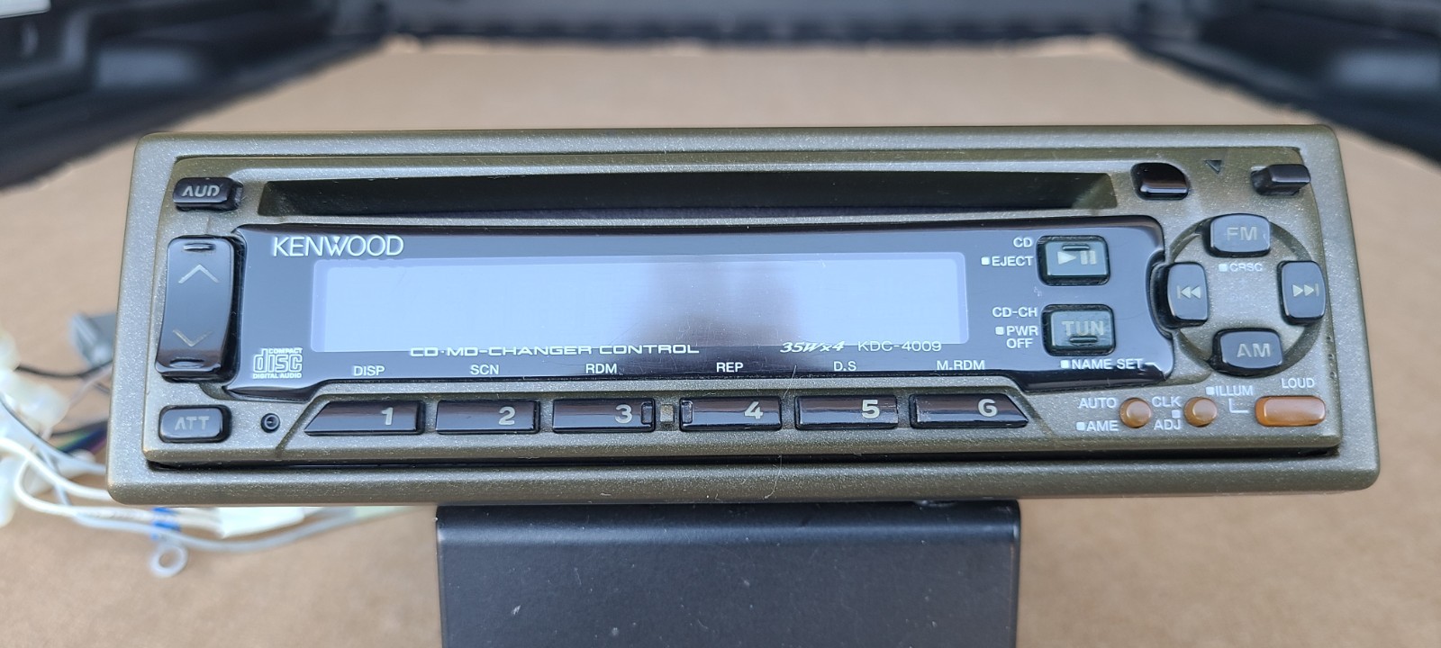 Kenwood KDC-4009 AM/FM CD MD-Changer Control Car Stereo with Manual