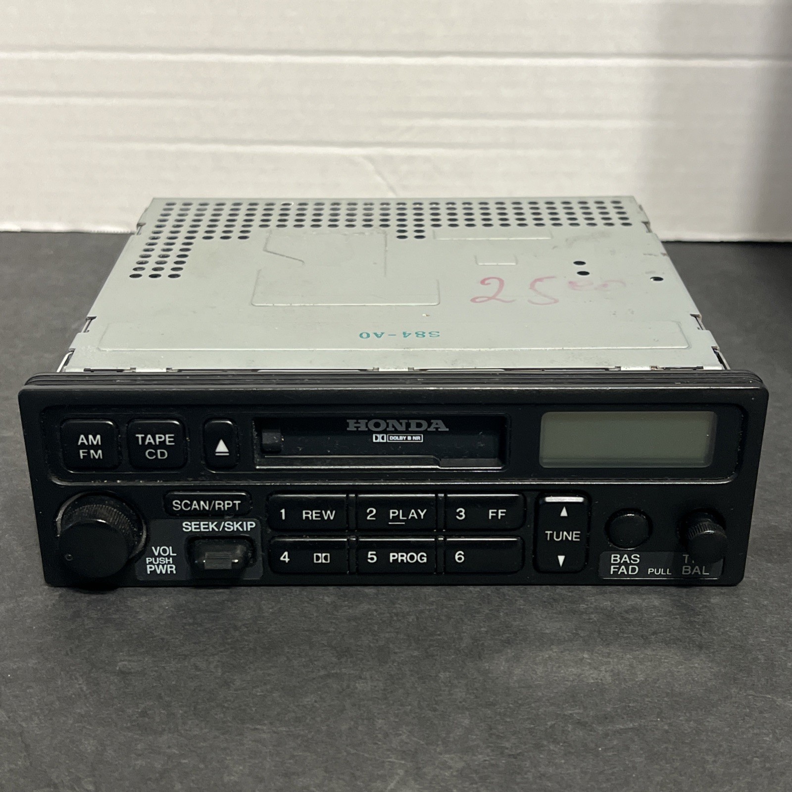 1998-2002 Honda Accord OEM AM FM Cassette Radio 39100-S84-A020-M1 Untested.