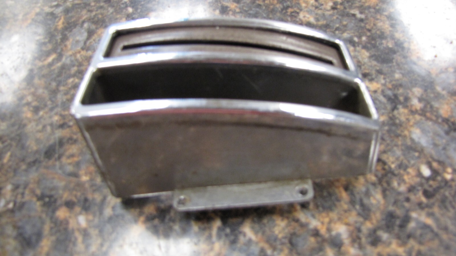 1949 1950 Chevrolet Sedan AM PB Car Radio Chrome Face Plate Model #986240 – BQ48