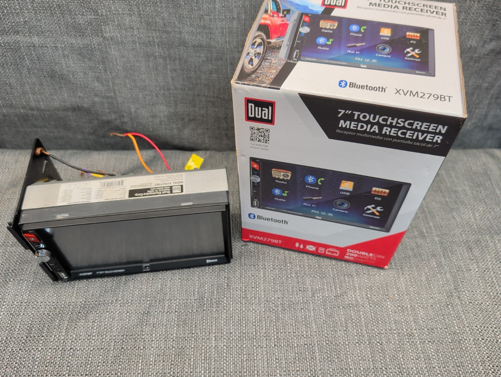 Dual Electronics XVM279BT 7″ Touchscreen Multimedia Receiver Open Box