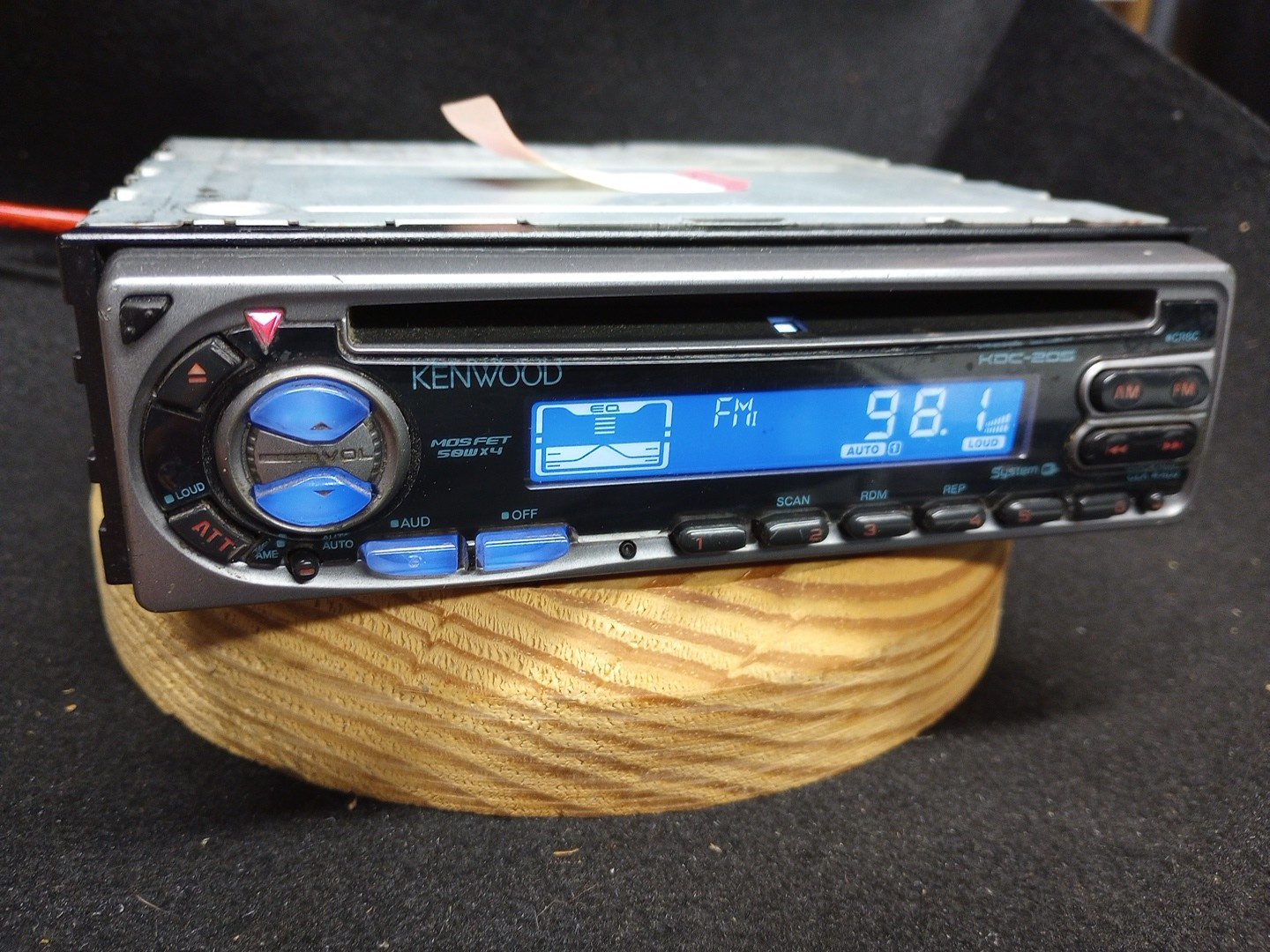 Kenwood KDC-205 CD Player In Dash Receiver