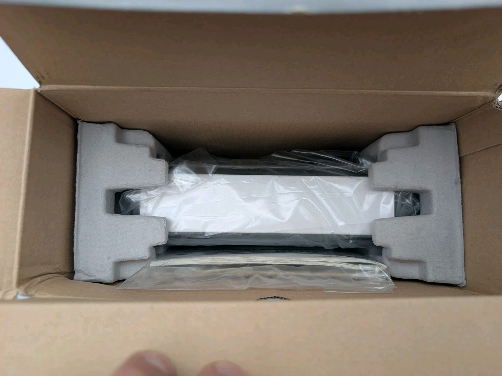 NOS Sony Xplod CDX-F7715X Cd Player Car Audio Unit Am / Fm Radio 52watts X 4 NEW