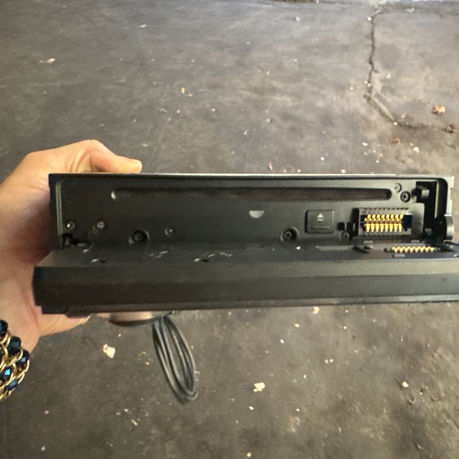 Sony Drive S FM/AM Compact Disc Player CDX-GT621PW