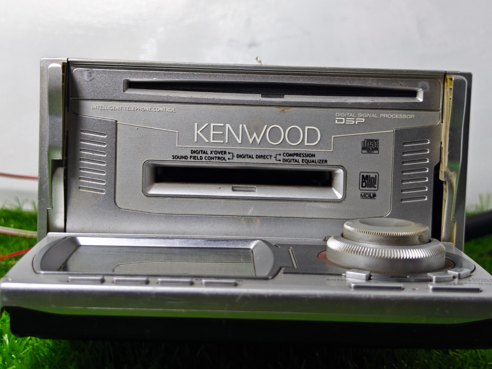 Vintage Kenwood DPX-7021MP Double-DIN CD / MiniDisc Player & DSP Receiver