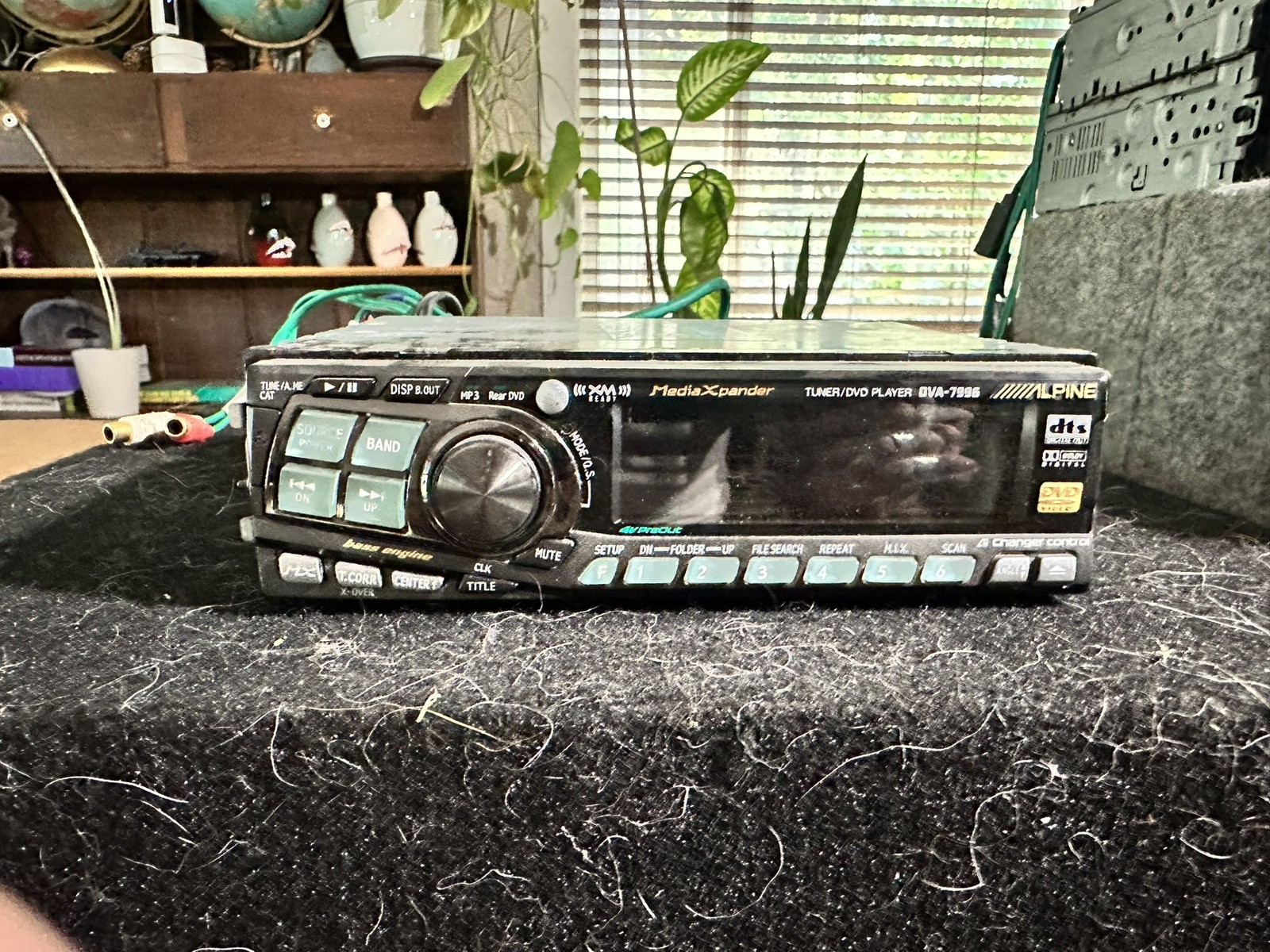 Alpine DVA-7996 DVD/CD/MP3 Receiver motorized face Optical out classic 7996