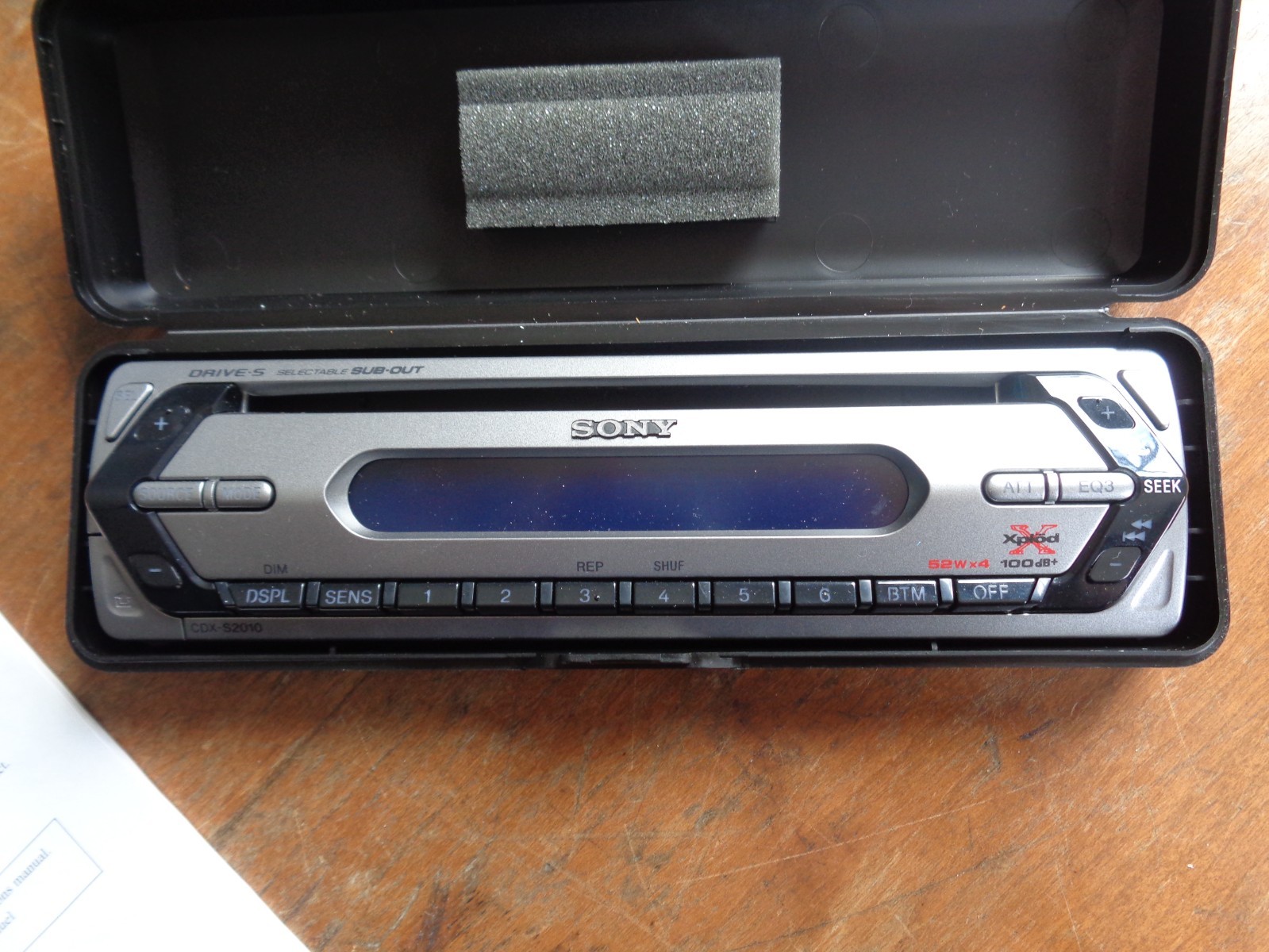 Sony Xplod CDX-S2010 Mp3 CD-R/RW FM/AM Compact Disc Player New 52Wx4 amplifier