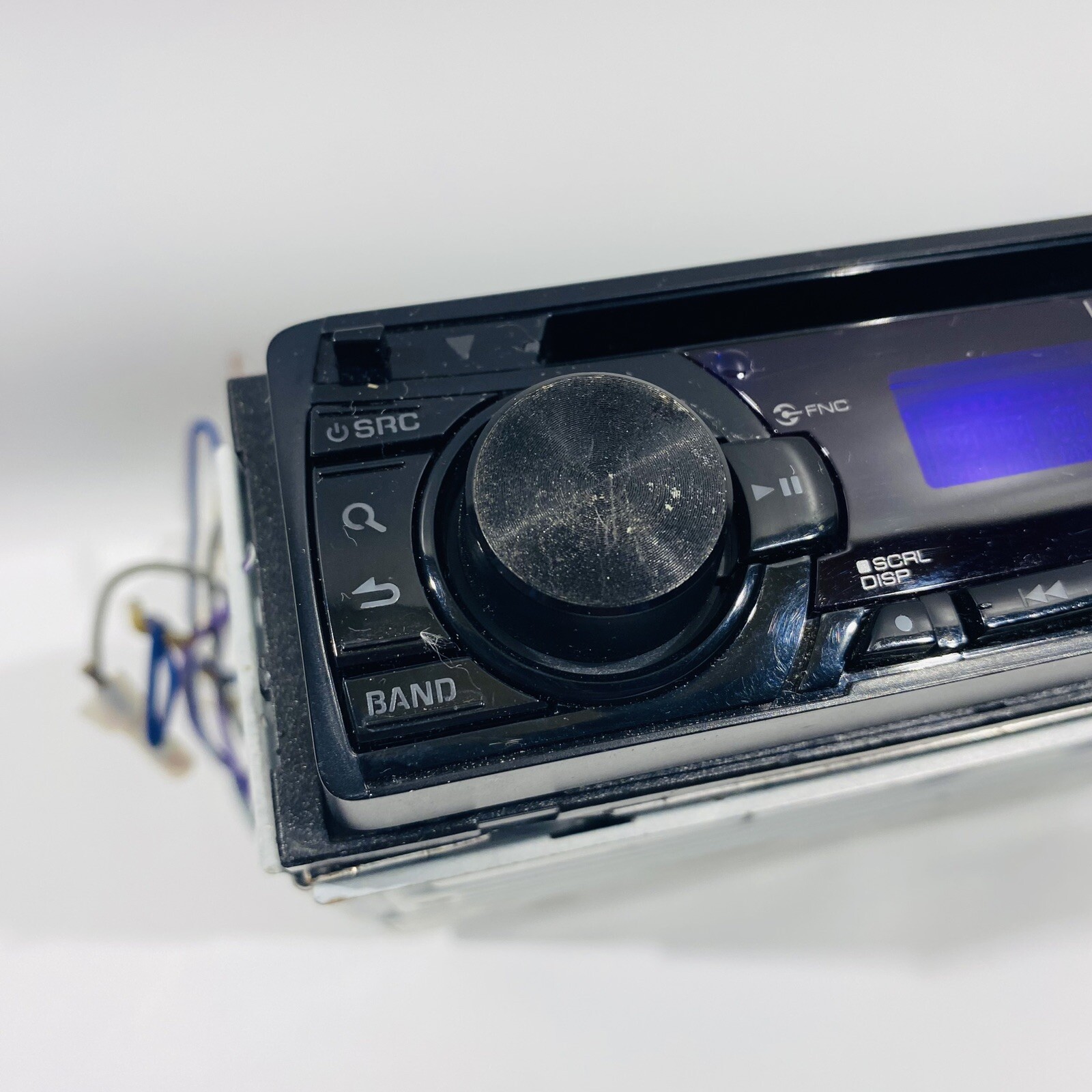 OLD SCHOOL Kenwood CD Player/MP3 Reciever In-Dash, Model KDC-152
