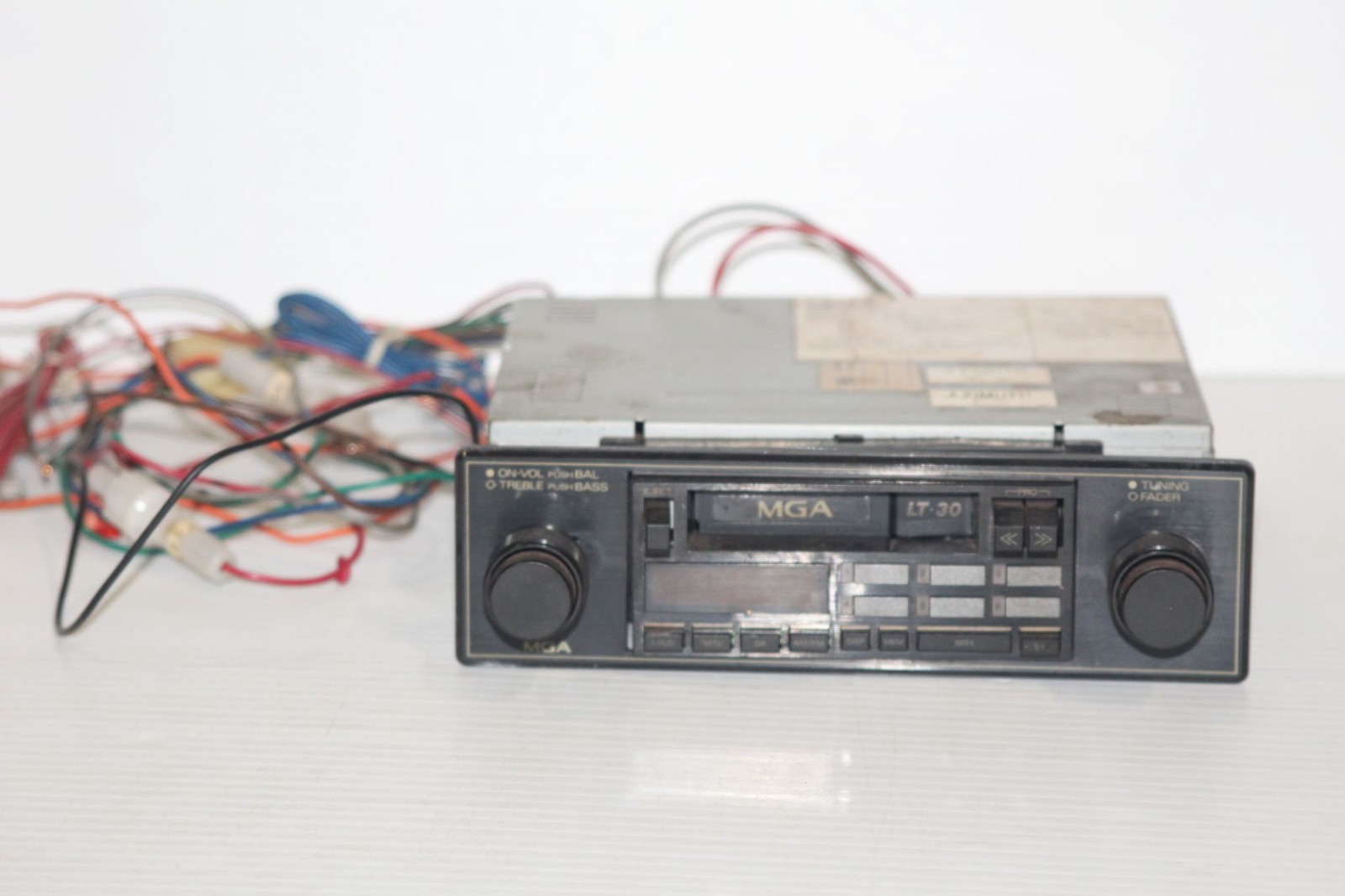 Vintage MGA LT-30 Cassette Car AM FM Radio 2 Knob Shaft Tape Deck – Powers On
