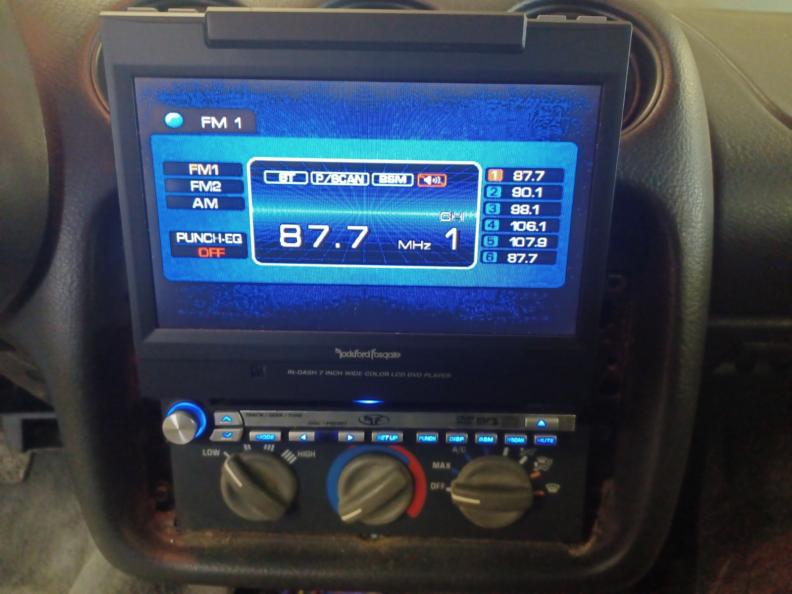 RARE OLD SCHOOL ROCKFORD FOSGATE RAVDVD2 7 INCH LCD CD/DVD PLAYER – READ DESCRIP