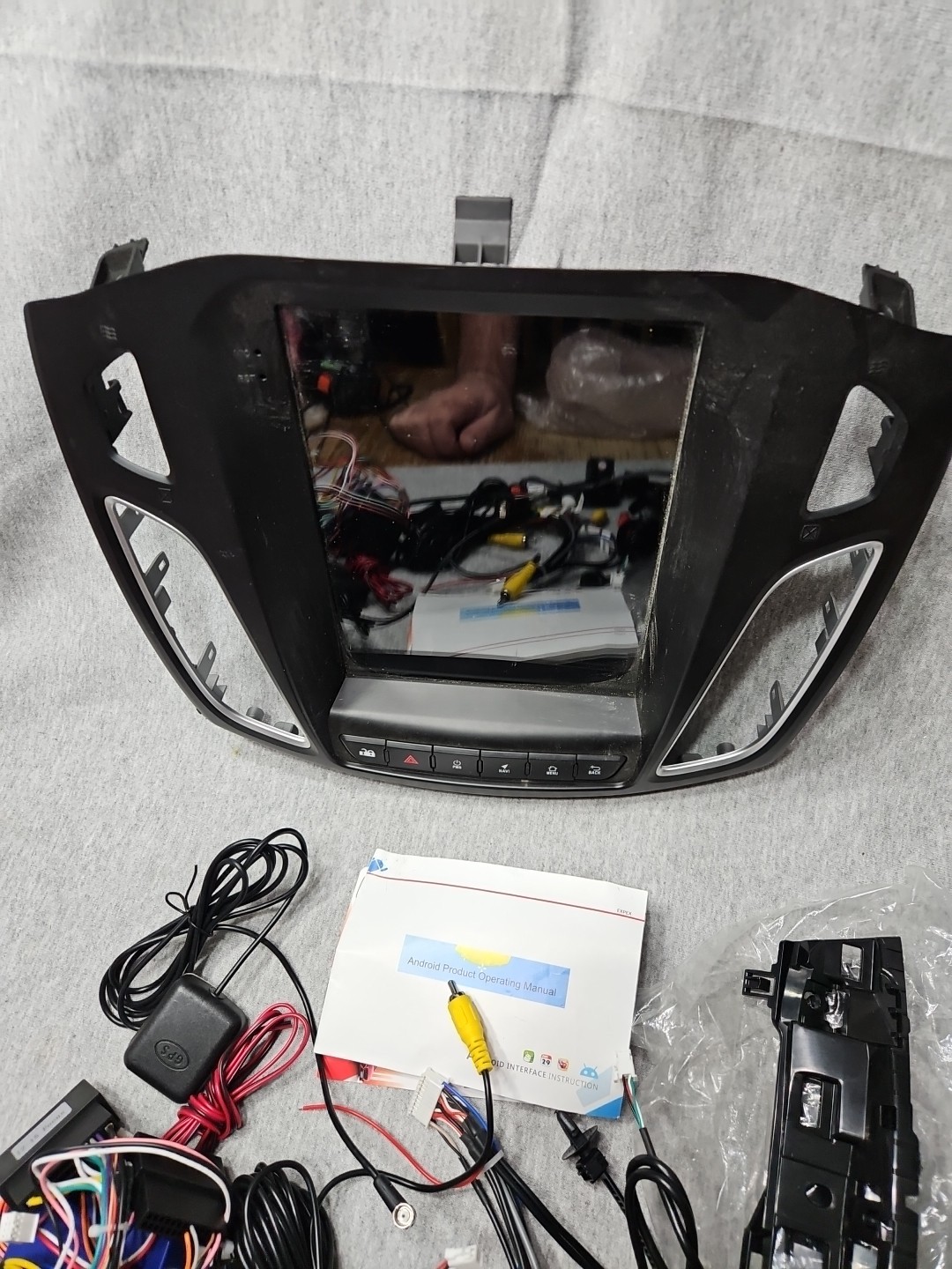 9″Android Car Media Player CLZ 9212B 9 New Open Box