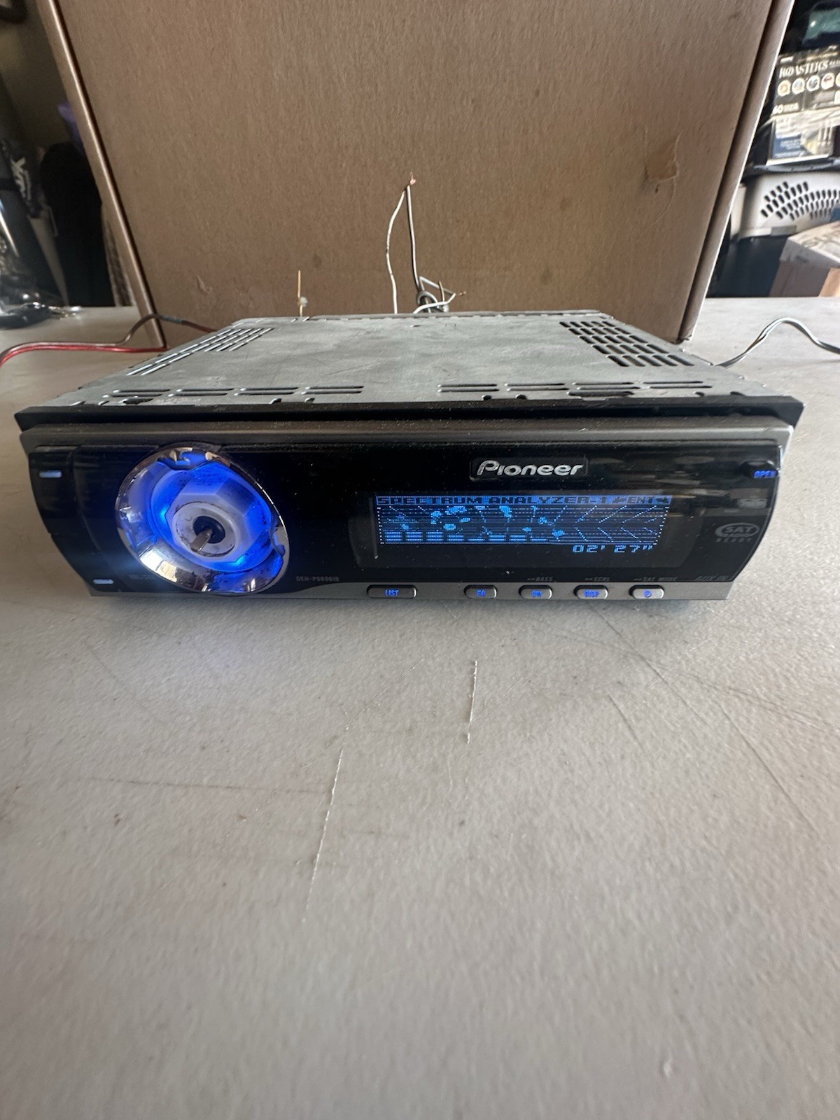 PIONEER DEH-P5900IB Old School CD Player Graphics! Lot Of Two, No Knobs