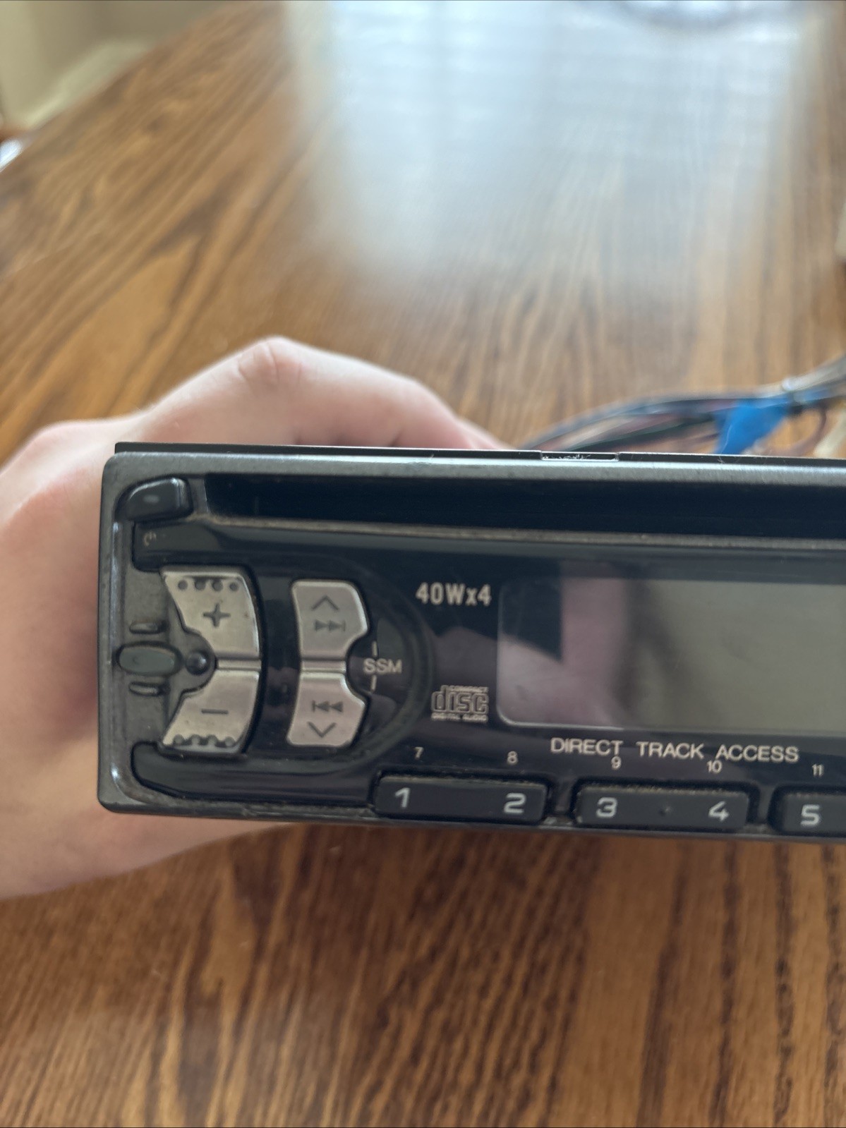JVC KD-S640 CD Player In Dash Receiver with Removable Face (1999)
