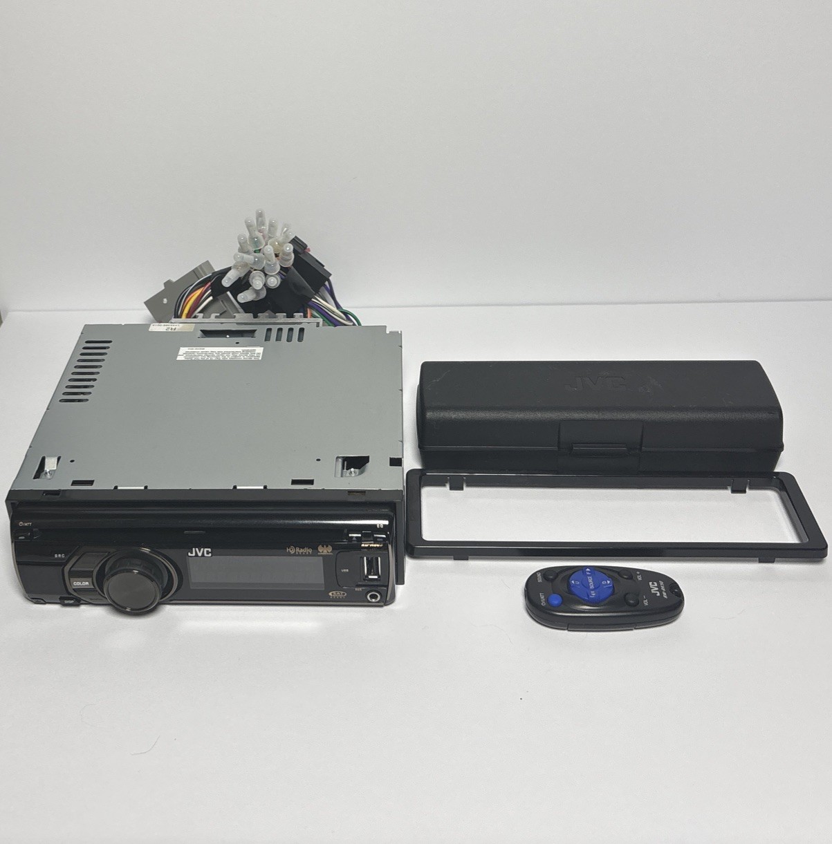 JVC Asenal Car CD Receiver KD-A605 Bluetooth Ready HD Radio With Remote
